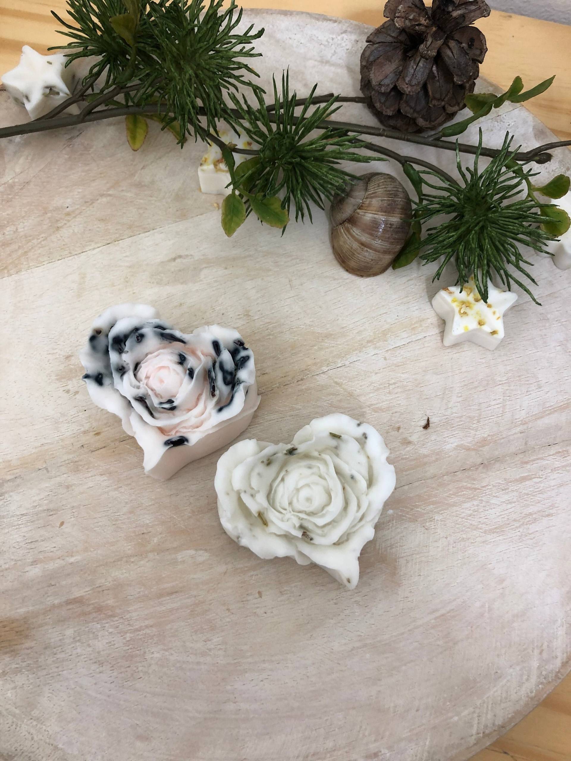 Seife | Wähle Duft - Blume Ziegenmilch Handgemachte Qualität Geschenkseife, Hochzeitsseife, Selbstgemachte Seife, Gesichtsseife von Etsy - Engira