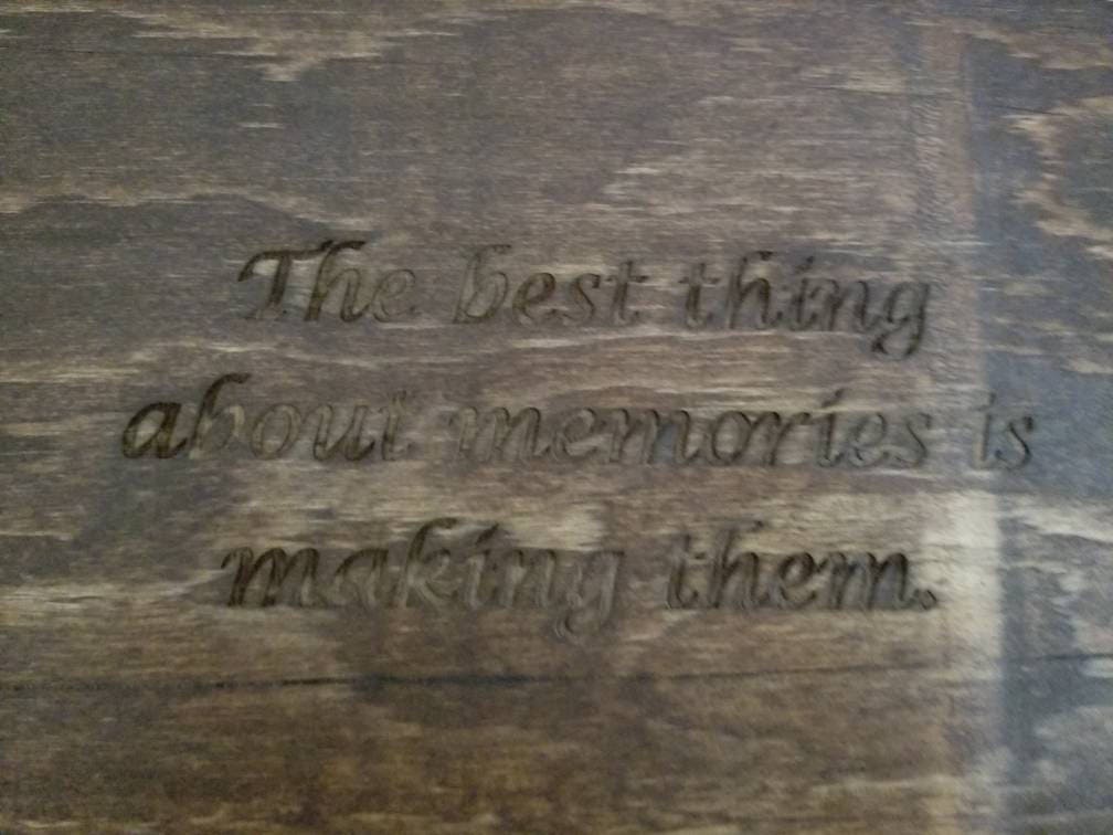 Gravierte Box, Personalisierte Gravierte Erinnerungsbox, Holzkiste, Andenkenbox, Benutzerdefinierte Holzkisten, Aufbewahrungsbox, Holzschmuckbox Gravierte Box, Personalisierte Gravierte Erinnerungsbox, Holzkiste, Andenkenbox, Benutzerdefinierte Holzkisten, Aufbewahrungsbox, Holzschmuckbox von Etsy - EngravedLaserDesigns