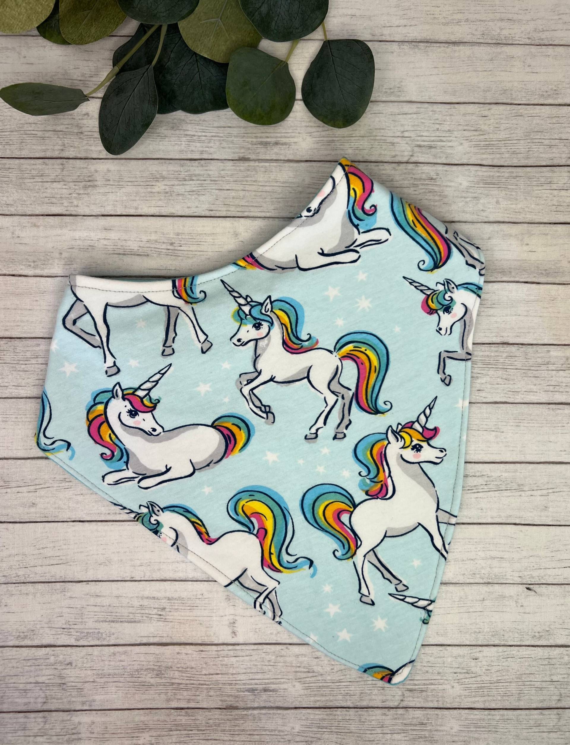 Einhorn-Großes Mädchen Bandana Bib Teen Spezielle Bedürfnisse Lätzchen Wasserdichter Erwachsener Würde-Schal-Dribbeln Einhörner Auf Blauem von Etsy - EspeciallyUniqueInc
