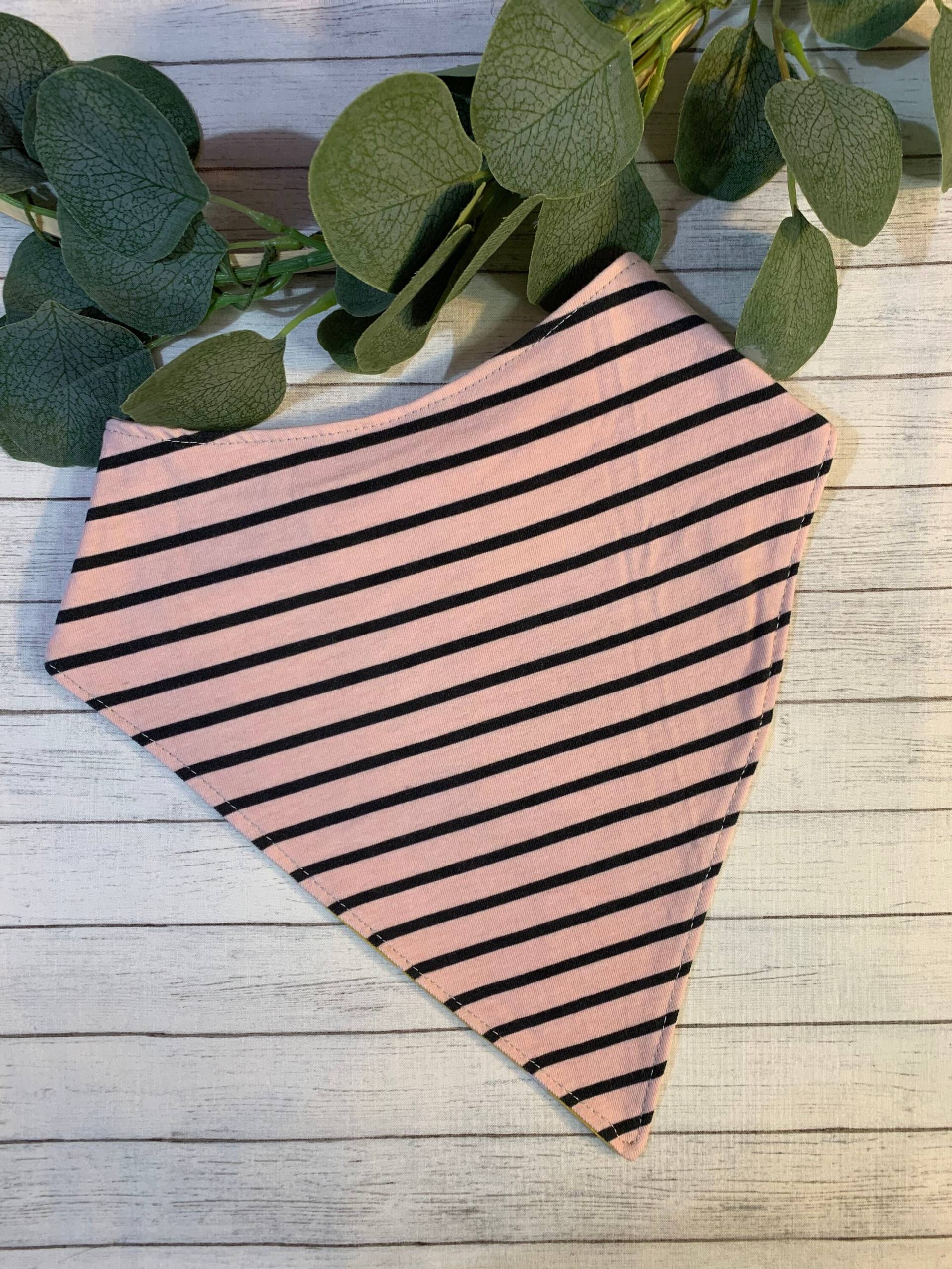 Rosa Streifen Big Girl Wasserdicht Bandana Bib Spezielle Bedürfnisse Teen Drool Lätzchen Big Erwachsene Würde Schals Love Hugs Valentinstag Rosa Streifen Big Girl Wasserdicht Bandana Bib Spezielle Bedürfnisse Teen Drool Lätzchen Big Erwachsene Würde Schals Love Hugs Valentinstag von Etsy - EspeciallyUniqueInc