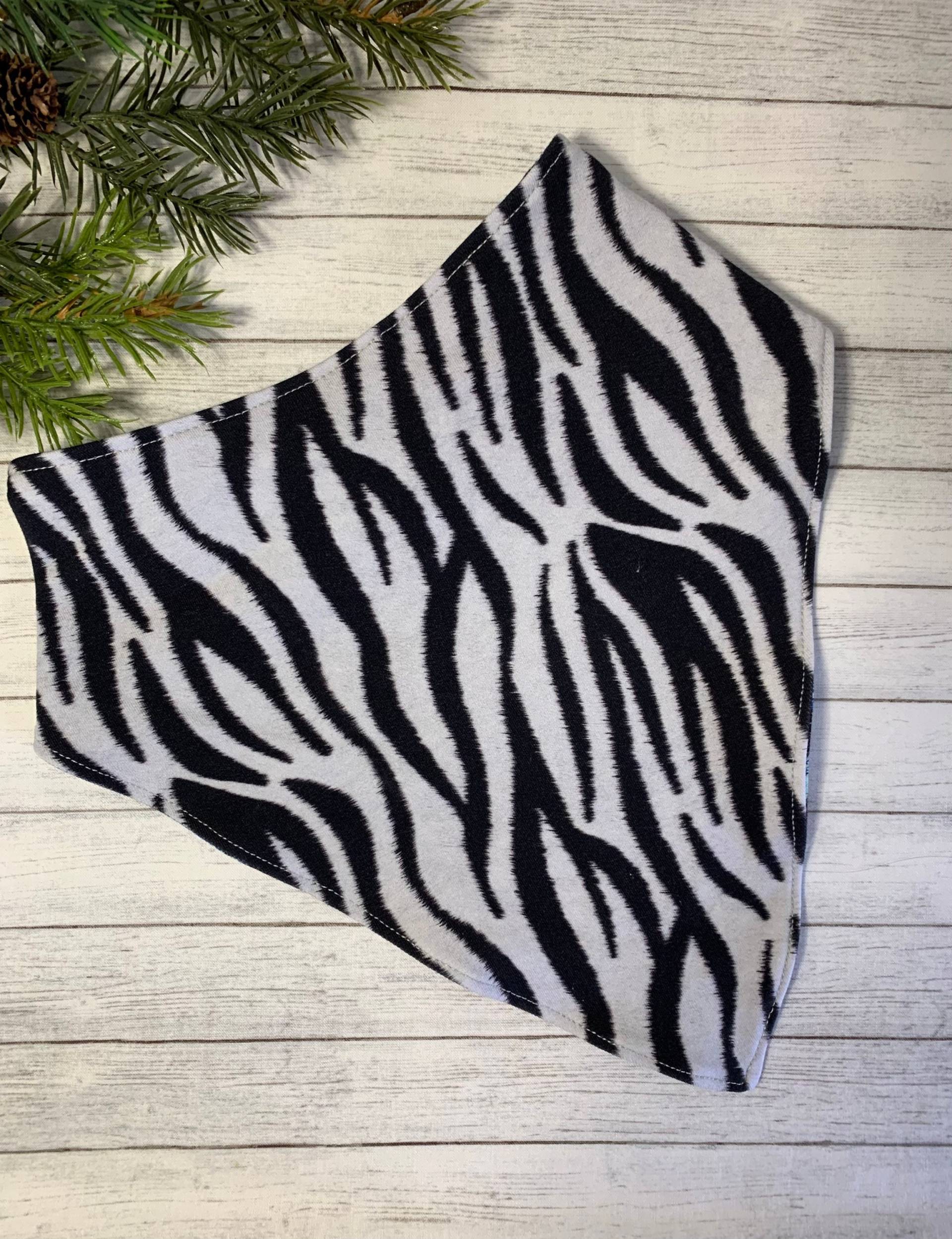 Zebrastreifen Bandana Bib Großes Kind Selten Krankheit Tag Besondere Bedürfnisse Teenager Wasserdicht Sabbern Lätzchen Erwachsene Würde Schal Zebrastreifen Bandana Bib Großes Kind Selten Krankheit Tag Besondere Bedürfnisse Teenager Wasserdicht Sabbern Lätzchen Erwachsene Würde Schal von Etsy - EspeciallyUniqueInc