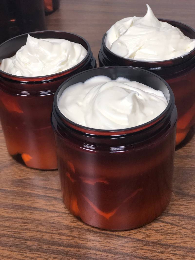 Gepeitschte Körperbutter von Etsy - EssenceofEarth