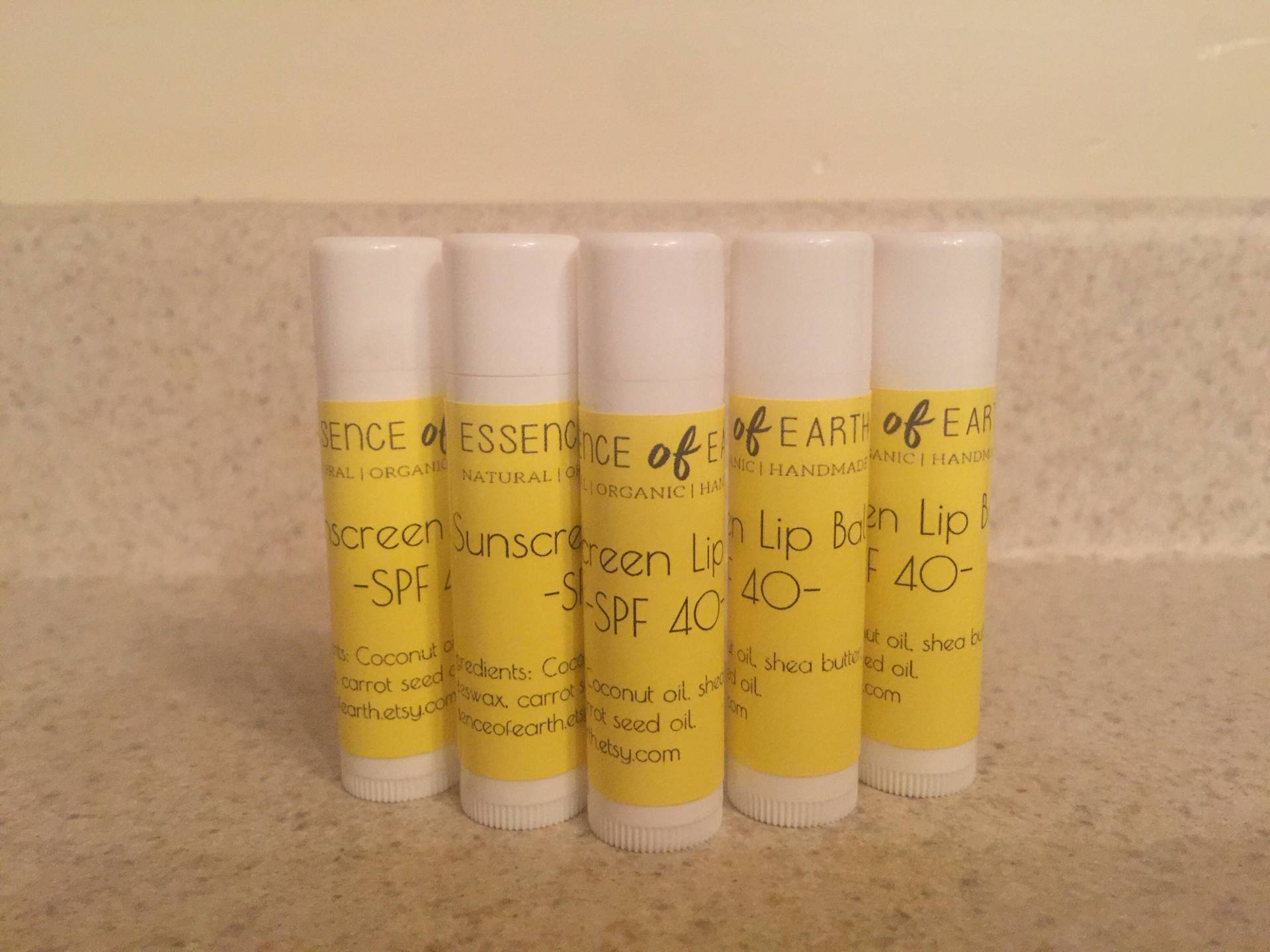 Sonnenschützender Lippenbalsam. Lsf 40 Sonnenschützender Lippenbalsam. Lsf 40 von Etsy - EssenceofEarth