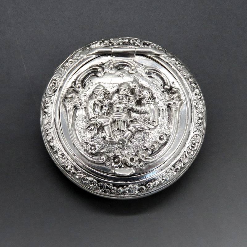 Antike Deutsche 800Er Silber Wirtshausszene Makeup Puderdose von Etsy - EssexRiverAntiques