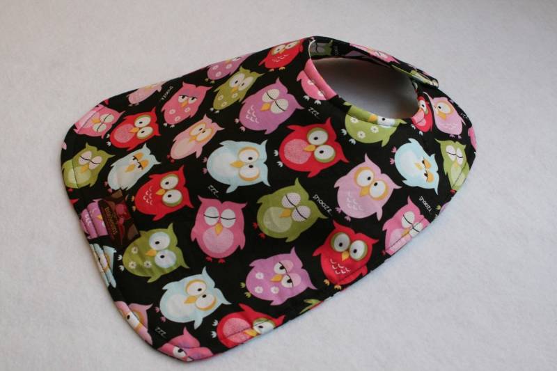 Baby Lätzchen, Dribble Handgemachte Eulen Auf Schwarz von Etsy - Essiedesigns