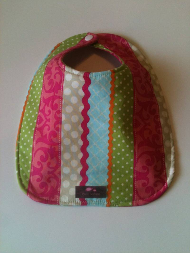 Baby Lätzchen, Dribble Handgemachte Lätzchen. Ric Rac Pink von Etsy - Essiedesigns