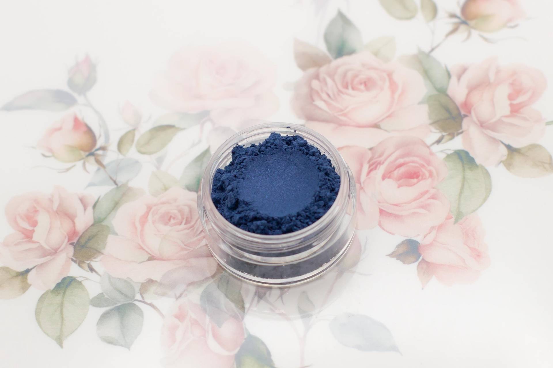 Blau Schimmernder Lidschatten - "Oceans" Deep Sapphire Vegan Mineral Makeup Blau Schimmernder Lidschatten - "Oceans" Deep Sapphire Vegan Mineral Makeup von Etsy - Etherealle