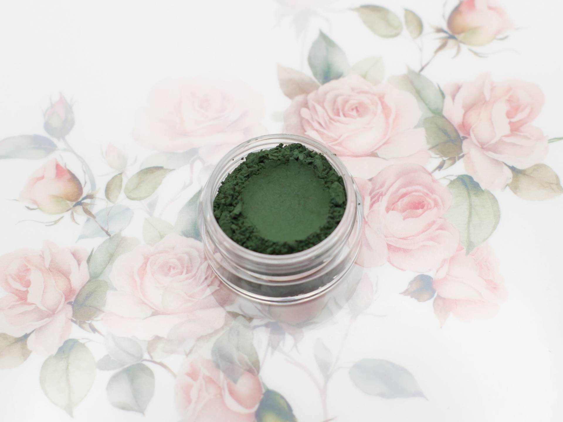 Dunkelgrüner Lidschatten - "Puck" Satin Jägergrün Natürliches Veganes Mineral Make-Up." Dunkelgrüner Lidschatten - "Puck" Satin Jägergrün Natürliches Veganes Mineral Make-Up." von Etsy - Etherealle
