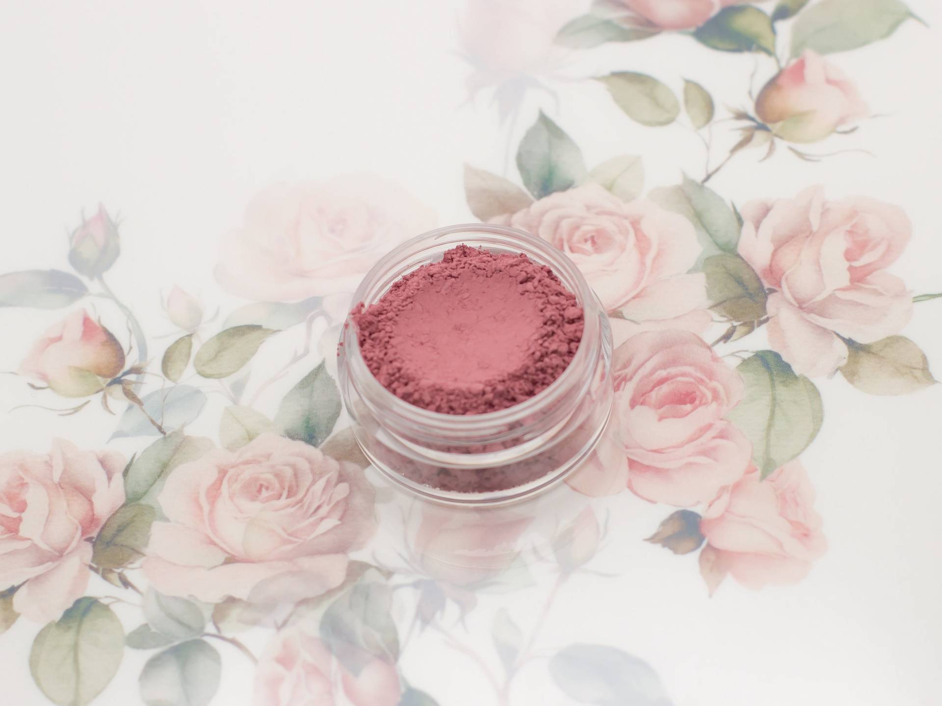 Matte Pink Eyeshadow - "Jest" Vegan Mineral Make-Up." Matte Pink Eyeshadow - "Jest" Vegan Mineral Make-Up." von Etsy - Etherealle