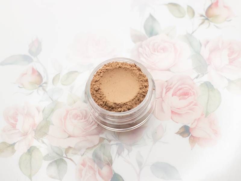 "Matter Hellbrauner Lidschatten - "Folklore" Beige Braun Vegan Mineral Makeup." von Etsy - Etherealle