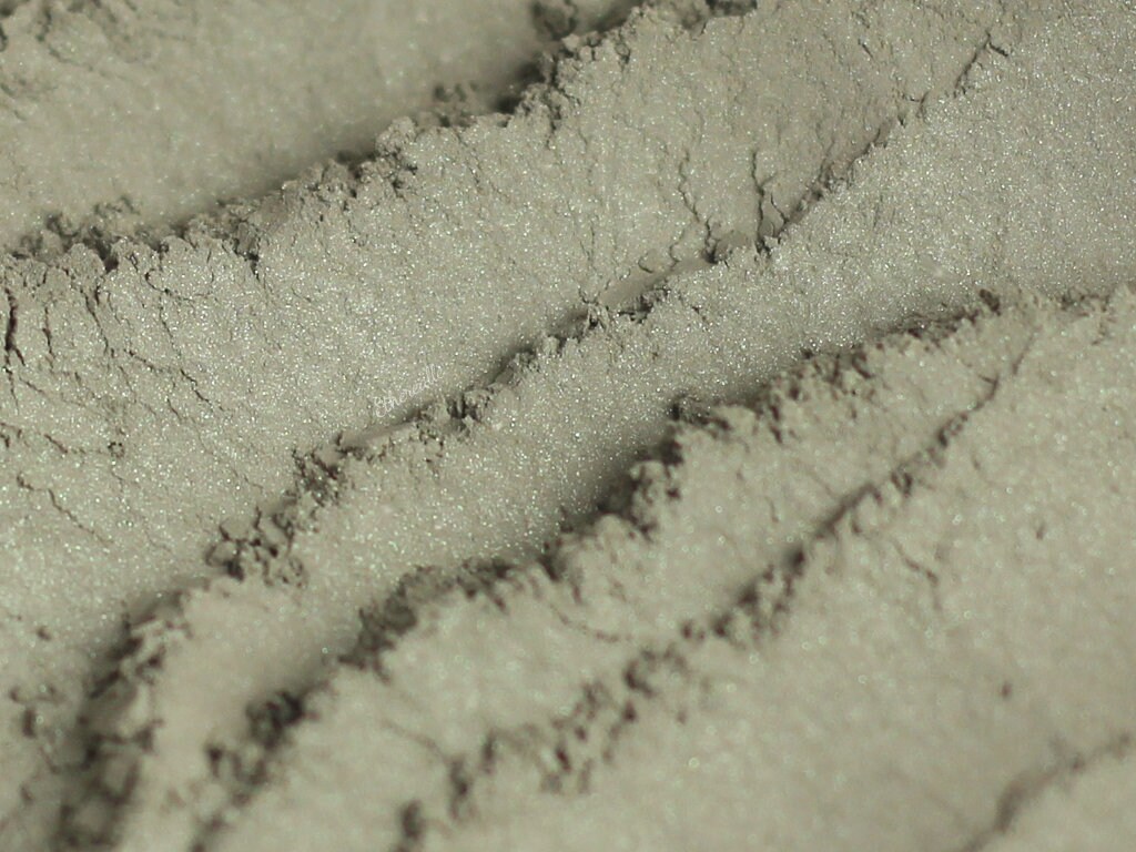 "Moosgrauer Lidschatten Mit Grünem Schimmer - "Elvish" Veganer Mineral-Lidschatten." "Moosgrauer Lidschatten Mit Grünem Schimmer - "Elvish" Veganer Mineral-Lidschatten." von Etsy - Etherealle