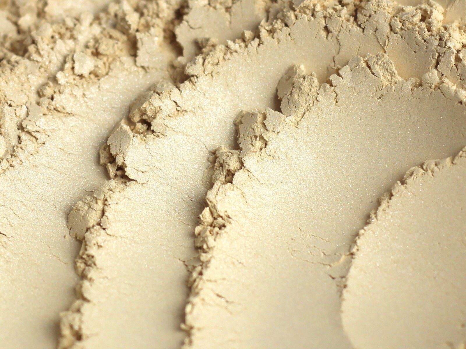Schimmer Highlighting Powder - "Radiance" | Leicht Schimmernde Creme Highlight, Net Wt 4.5G Glas Vegan Schimmer Highlighting Powder - "Radiance" | Leicht Schimmernde Creme Highlight, Net Wt 4.5G Glas Vegan von Etsy - Etherealle