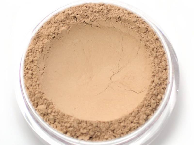Vegan Mineral Foundation Powder Biscotti - Heller, Mittelrosa Unterton von Etsy - Etherealle