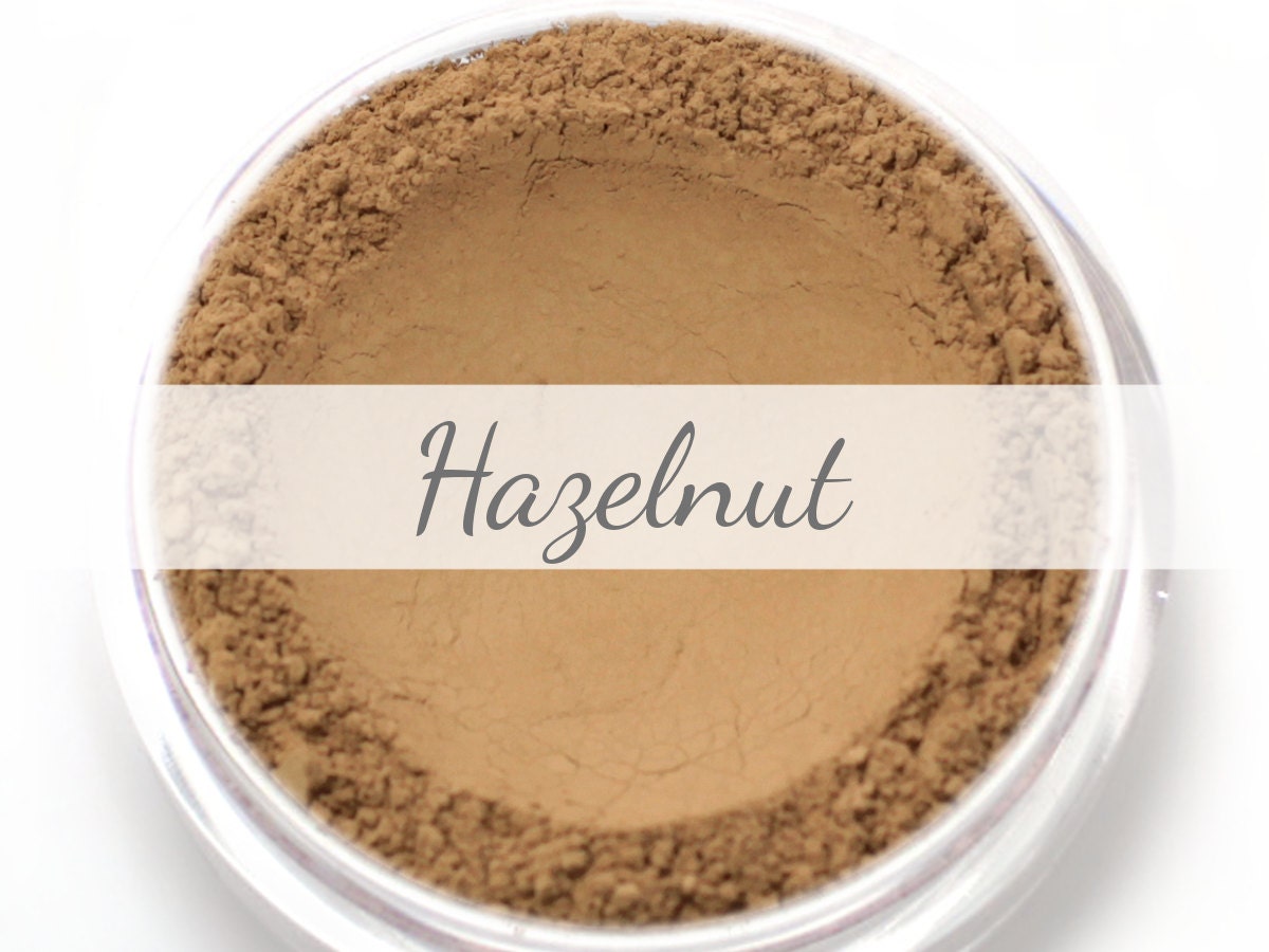 Vegan Mineral Powder Foundation Beispiel Mittel-Dunkle Haselnuss Nuance von Etsy - Etherealle