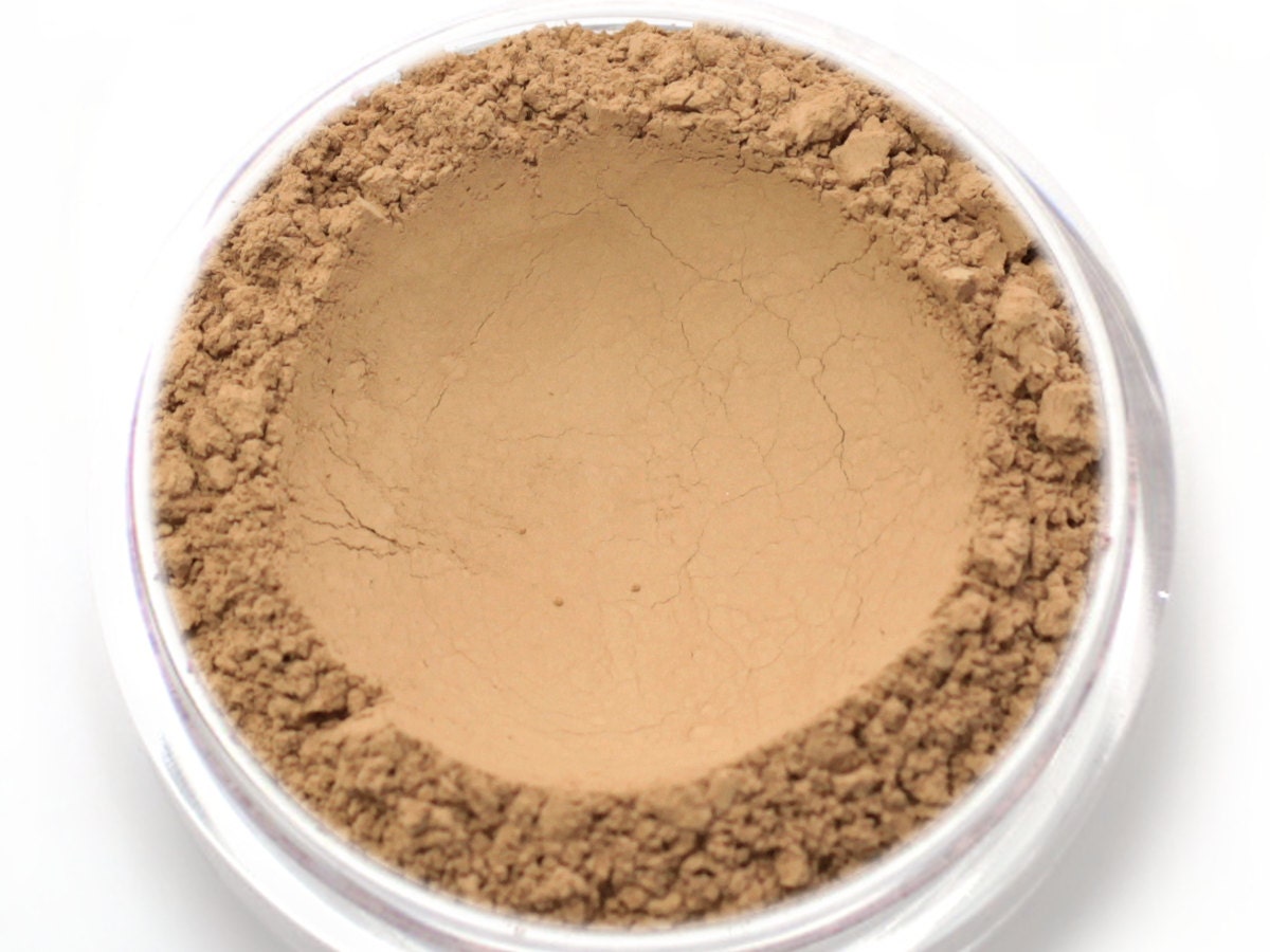 Vegan Mineral Powder Foundation Mattes Finish, Mittlerer Muskatton Vegan Mineral Powder Foundation Mattes Finish, Mittlerer Muskatton von Etsy - Etherealle
