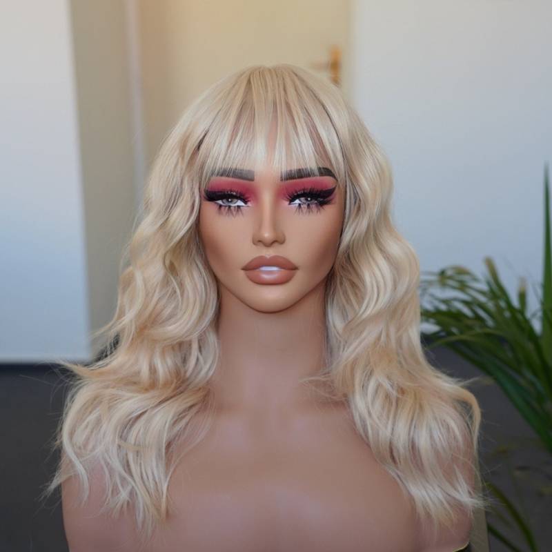 Goldene Blonde Gewellte Perücke Mit Pony, Aschblonde von Etsy - Evanesswigs
