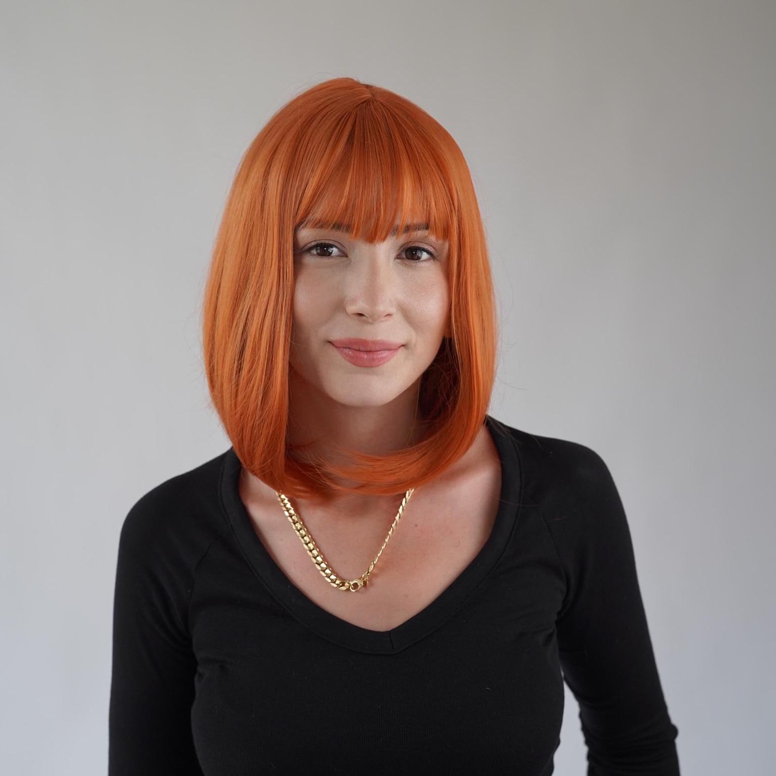 Orangefarbene Bob-Perücke Mit Pony Orangefarbene Bob-Perücke Mit Pony von Etsy - Evanesswigs