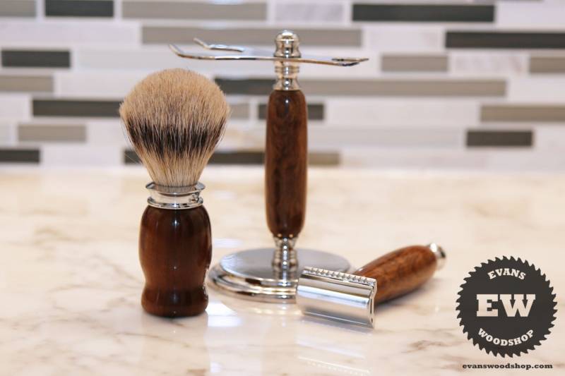 Herren Rasierkit - Nussbaum Handgemachte Rasierset Mit Rasierstand, Rasierpinsel & Rasierer Vatertagsgeschenk, Trauzeugen Geschenk von Etsy - EvansWoodshopCo