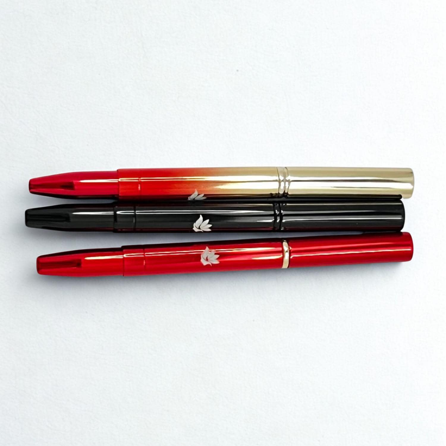Doppelter Lippenpinsel - Präziser Make-Up Applikator | Rot, Schwarz, Rot-Gold von Etsy - Evargana