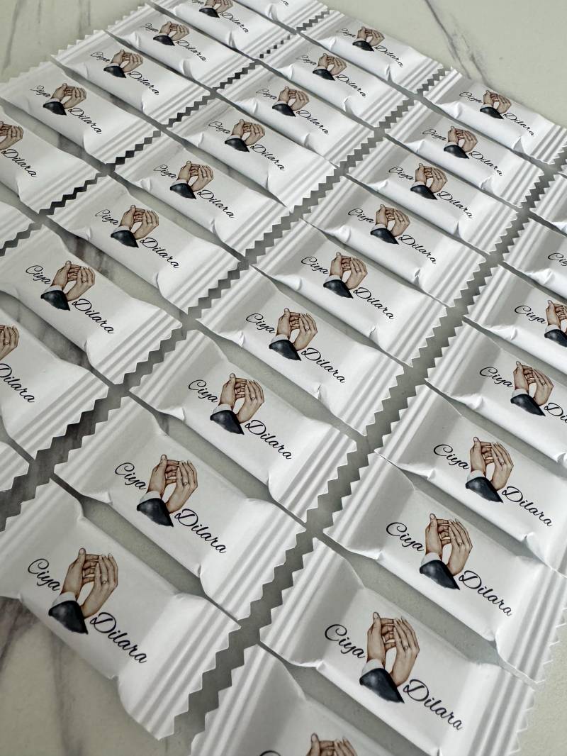 Personalisierte Mini Schokolade Gastgeschenke Hochzeit, Verlobung, Henna, Babyshower Individuelle Verpackung Mit Namen - Giveaways & Goo Personalisierte Mini Schokolade Gastgeschenke Hochzeit, Verlobung, Henna, Babyshower Individuelle Verpackung Mit Namen - Giveaways & Goo von Etsy - EymaKunst