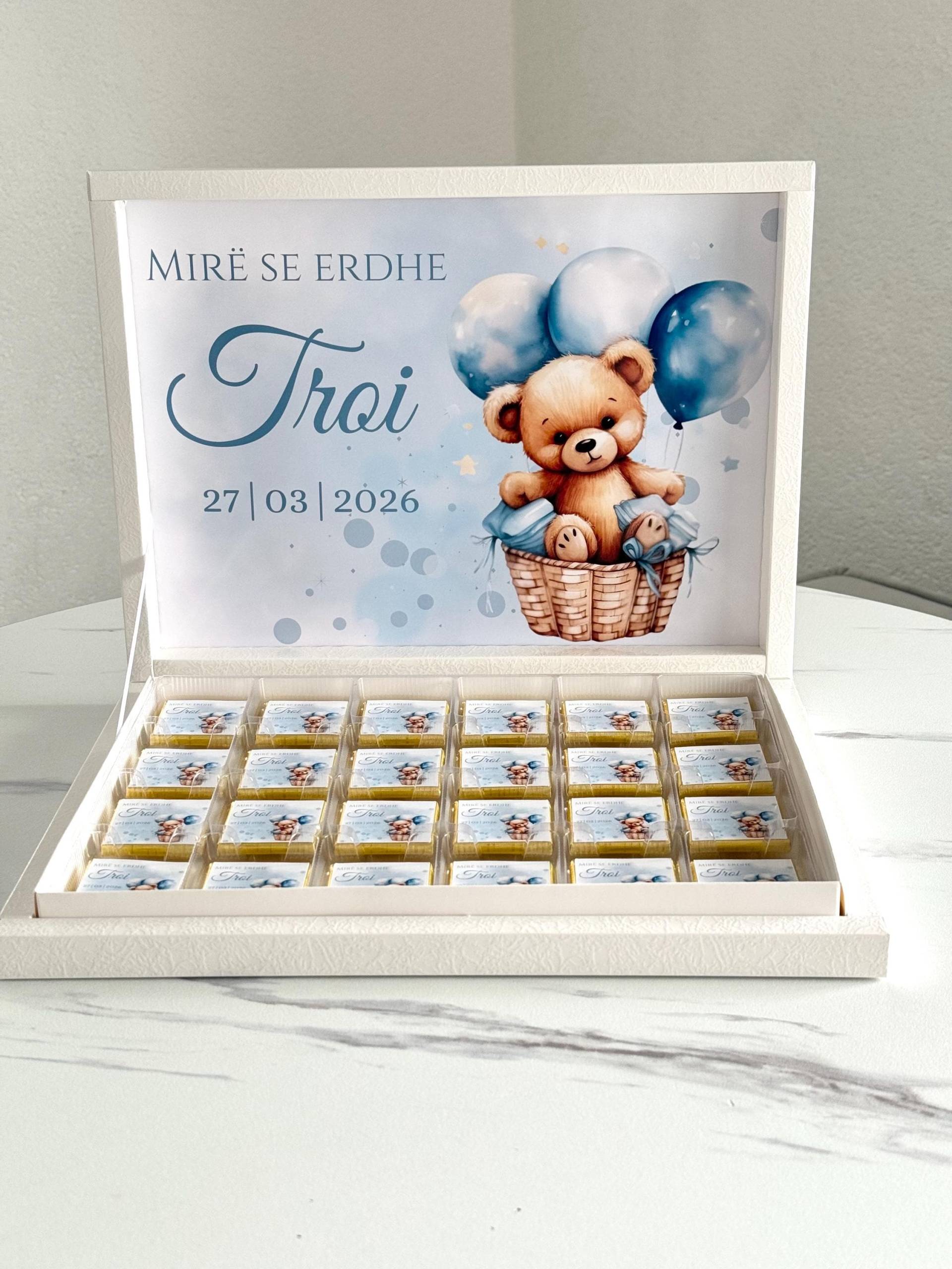 Personalisierte Schokobox Zur Geburt - Baby Geschenk Mit Name Taufgeschenk Junge -Geschenkidee Geschenkbox Schokoladenbox Bestseller von Etsy - EymaKunst