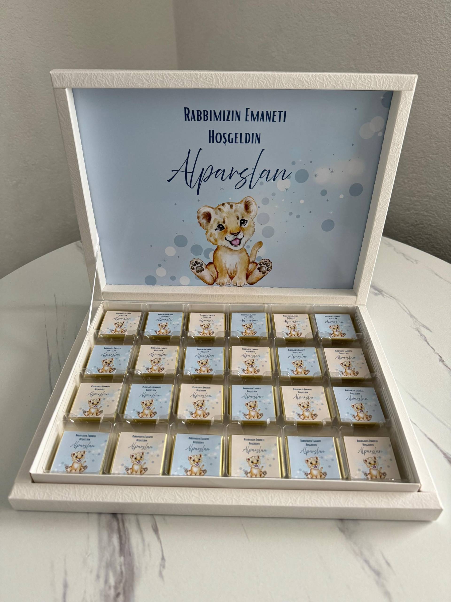 Personalisierte Schokoladenbox Zur Geburt Baby Geschenk Mit Name Taufgeschenk Junge von Etsy - EymaKunst