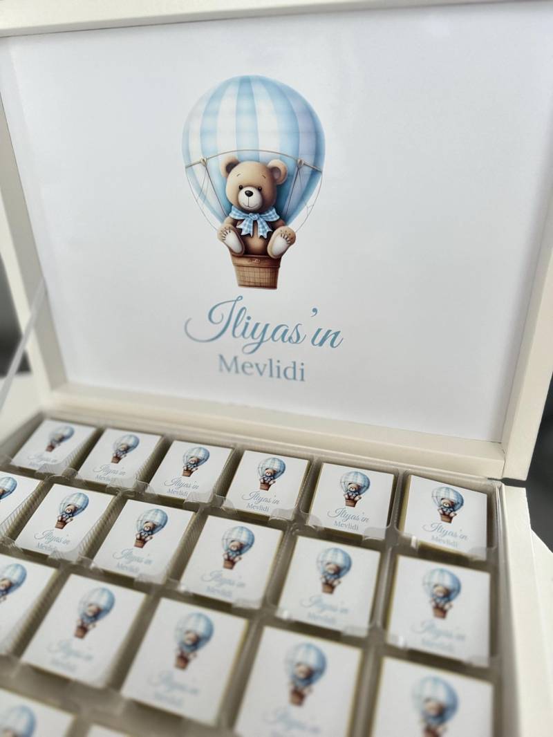 Personalisierte Schokobox Zur Geburt | Baby Geschenk Mit Name Junge Teddy Bär Design Blau Weiß von Etsy - EymaKunst