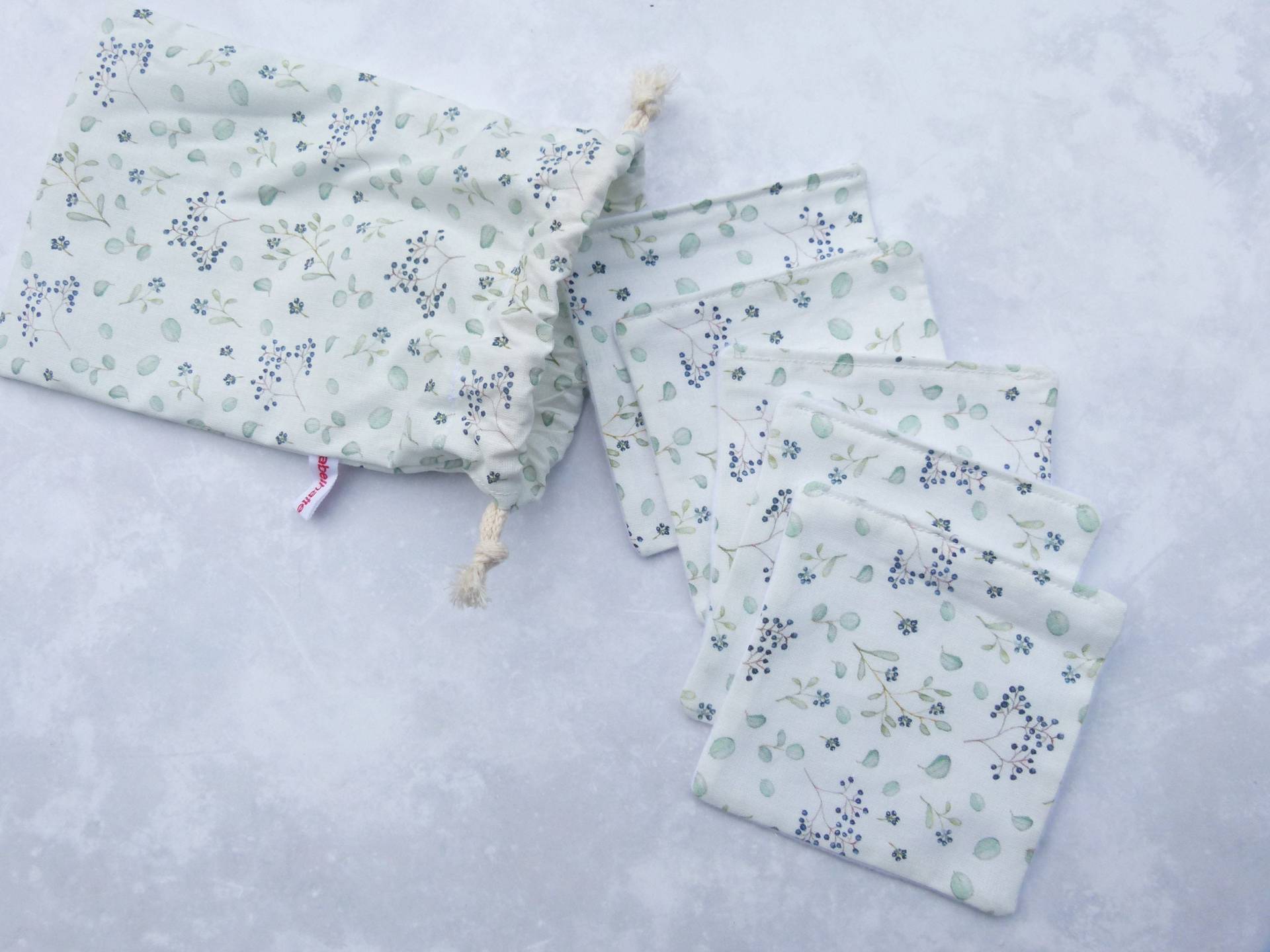 Wiederverwendbare Kosmetikpads, Reinigungspads, Cotton Rounds/5-Er Set Mit Säckchen /Blaue Beere von Etsy - Fabelhaftewerkstatt