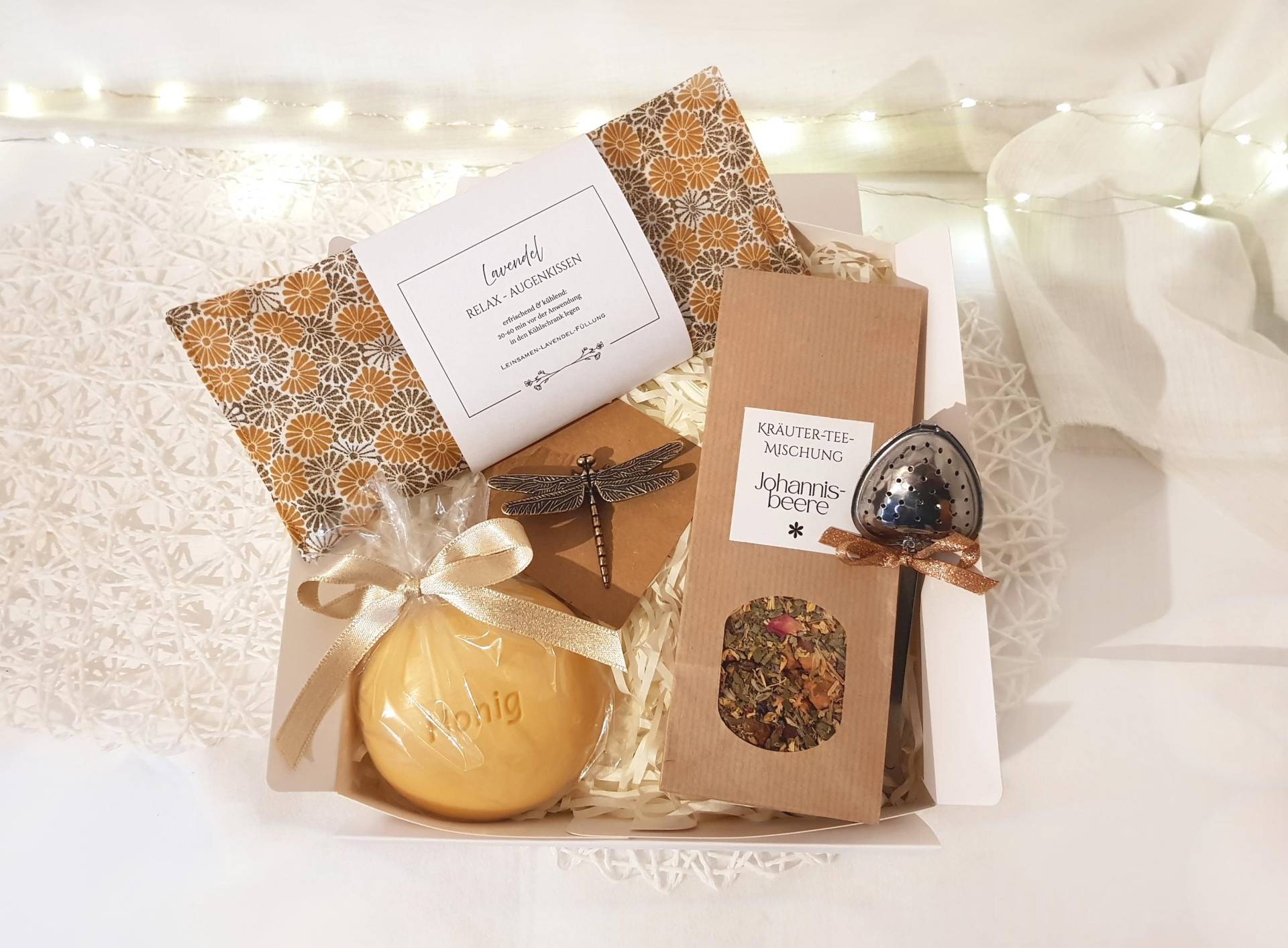 Geschenkbox Wellness Geburtstagsgeschenk Paket Entspannung Geschenk Set Personalisierbar Augenkissen Seife Tee Geschenkkorb Hygge Dekoration Geschenkbox Wellness Geburtstagsgeschenk Paket Entspannung Geschenk Set Personalisierbar Augenkissen Seife Tee Geschenkkorb Hygge Dekoration von Etsy - FablesAesthetics
