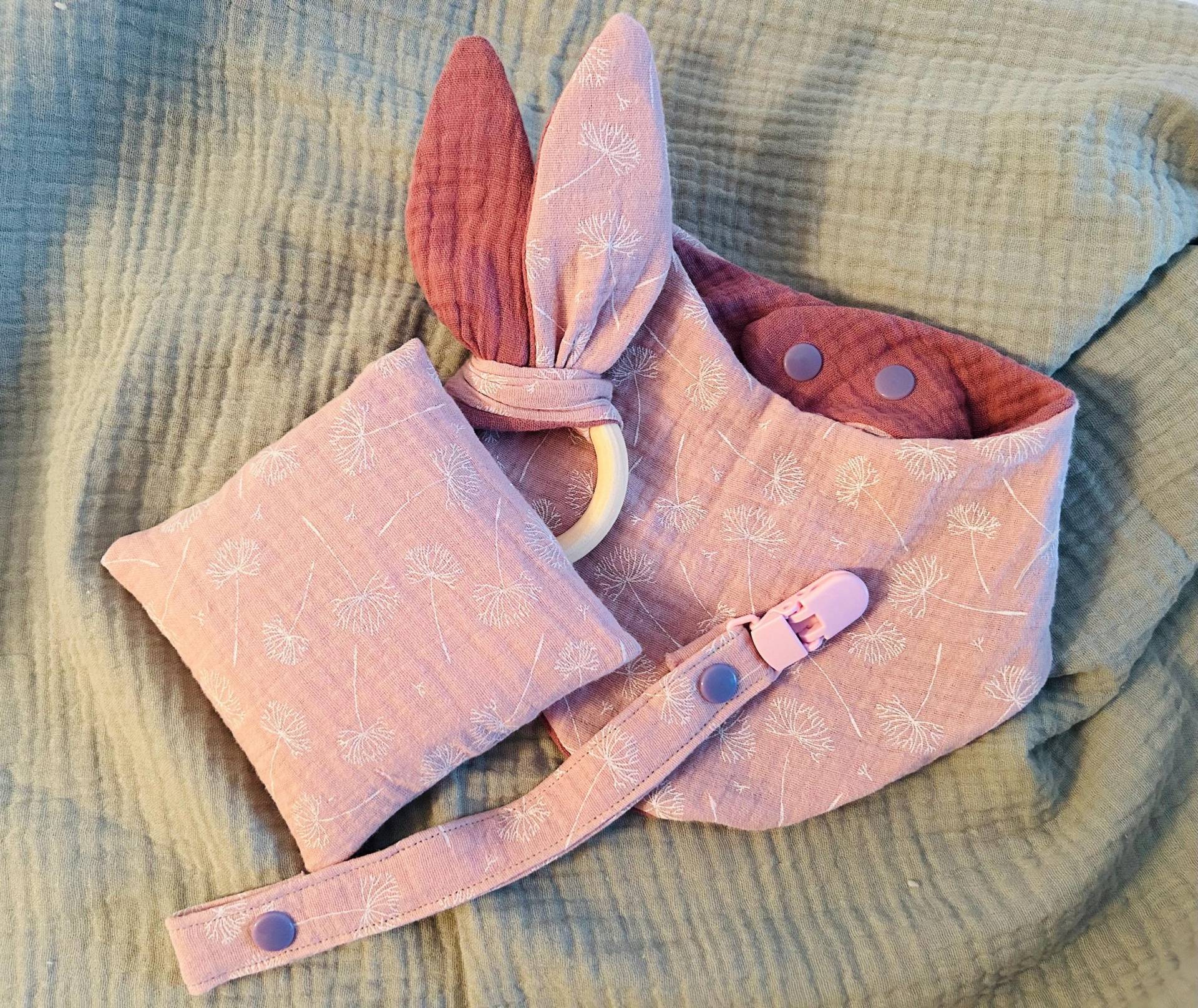 Schönes Musselin Set Für Babys in Rosa Mit Kirschkernkissen, Halstuch, Schnullerkette Und Knisterohren Schönes Musselin Set Für Babys in Rosa Mit Kirschkernkissen, Halstuch, Schnullerkette Und Knisterohren von Etsy - FadenfantasieLiebe
