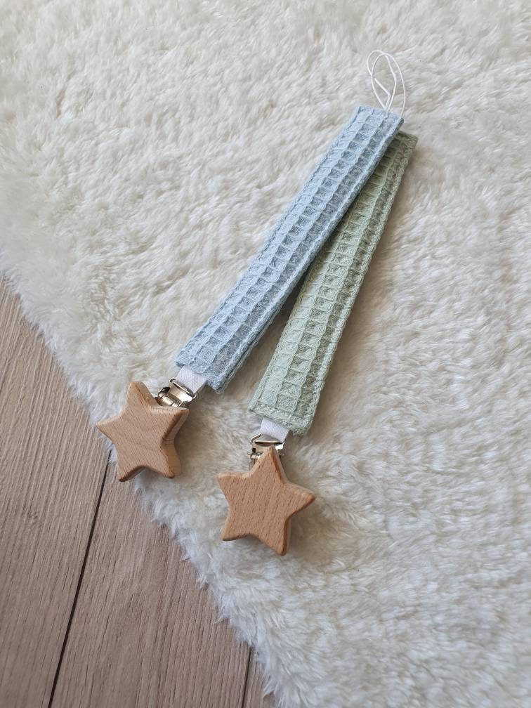 Schnullerkette Aus Waffelpique Mit Holzsternclip in Grau, Rosa, Blau, Grün von Etsy - Fadenfrettchen