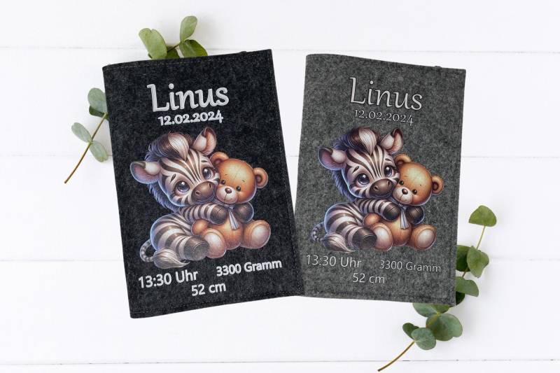 U-Heft Hülle Zebra Und Teddy - Personalisiert Mit Namen & Geburtsdaten Filzhülle Fach Für Impfpass Karten Geschenk Geburt Filz U-Heft Hülle Zebra Und Teddy - Personalisiert Mit Namen & Geburtsdaten Filzhülle Fach Für Impfpass Karten Geschenk Geburt Filz von Etsy - Fadensalat
