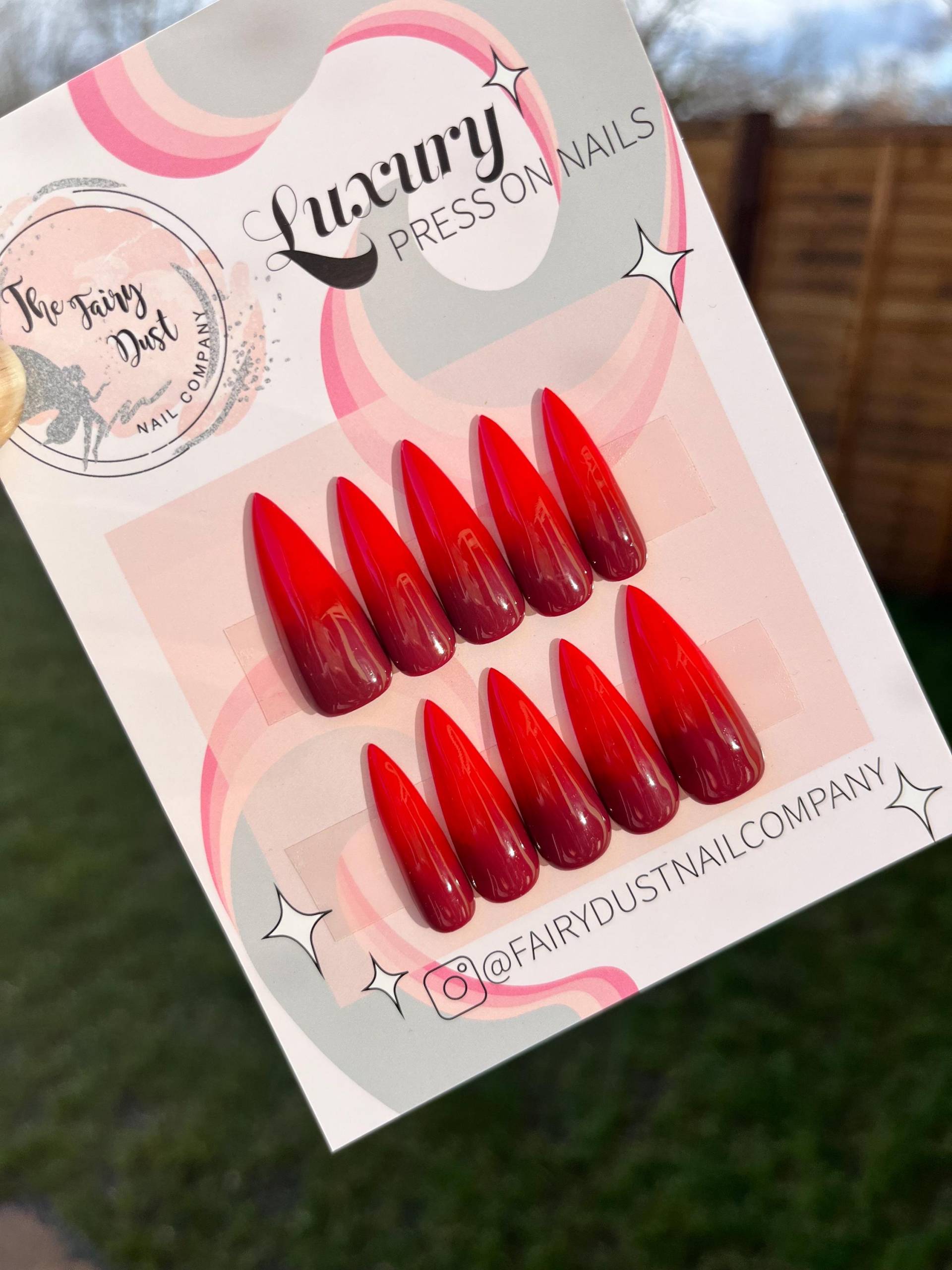 Rot Und Dunkelrot Ombré Drücken Sie Auf Die Nägel | Kleben Nägel Künstliche Falsche Gothic Halloween Rot Und Dunkelrot Ombré Drücken Sie Auf Die Nägel | Kleben Nägel Künstliche Falsche Gothic Halloween von Etsy - Fairydustnailcompany