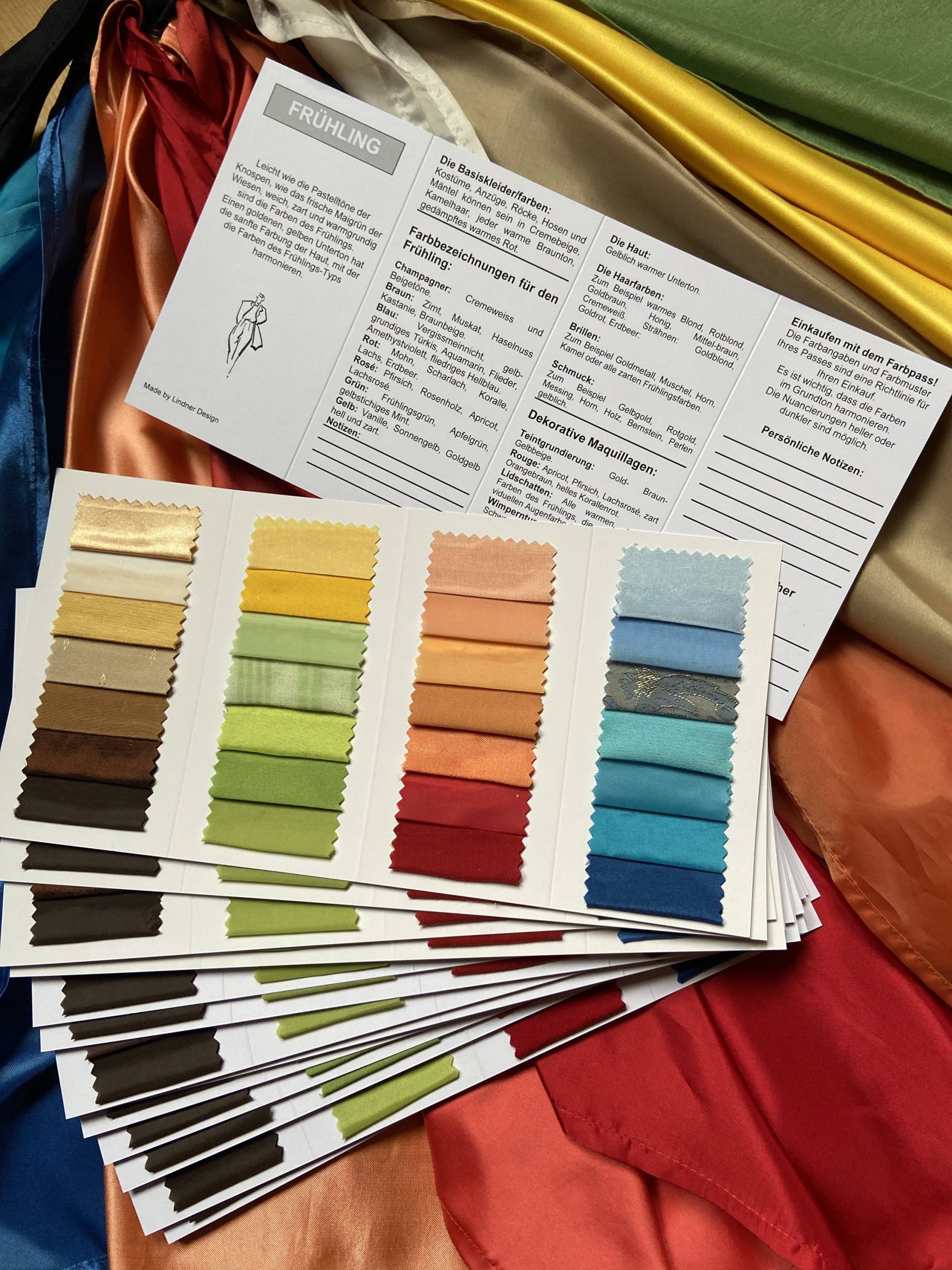 Handgefertigter Farbpass Frühling Mit 28 Stoff Streifen + Schutzhülle Neu von Etsy - FarbberatungLindner
