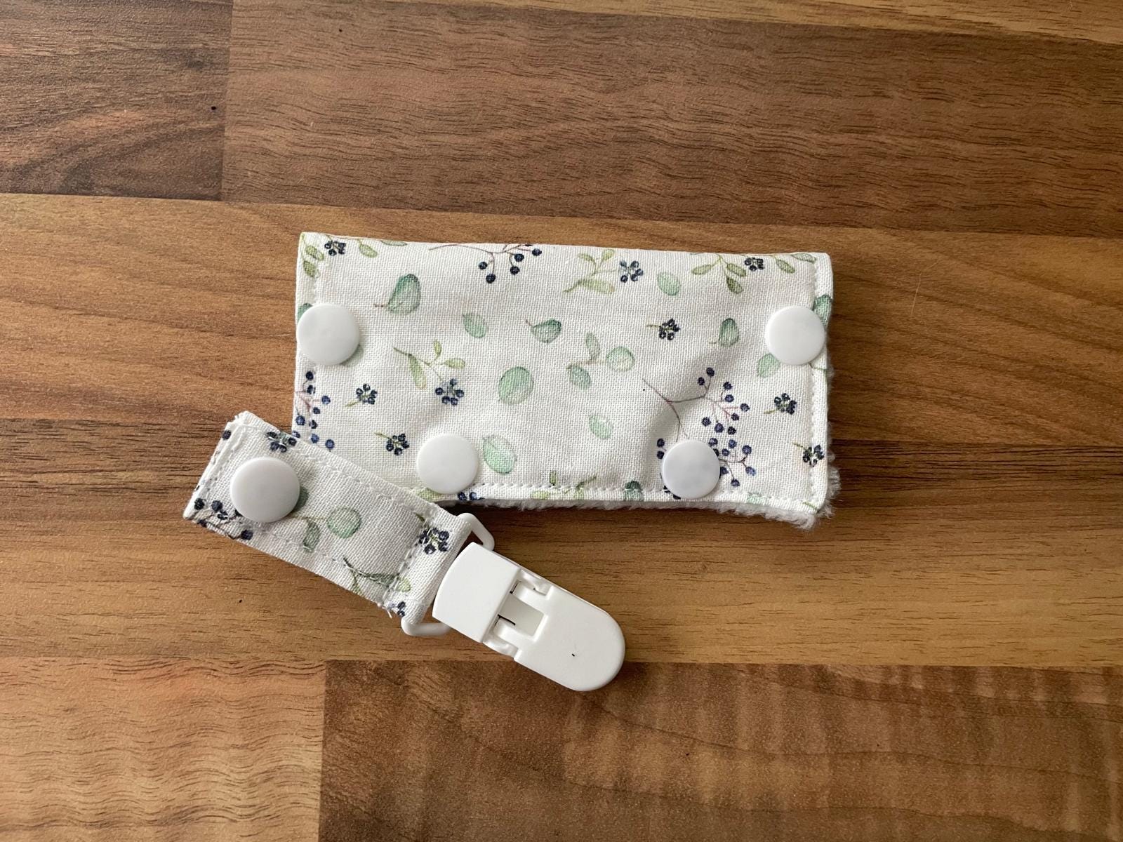 Port-Cover Set Für Enterale Ernährung - Beeren Blau Weiß Port-Cover Set Für Enterale Ernährung - Beeren Blau Weiß von Etsy - FeludaraDesign