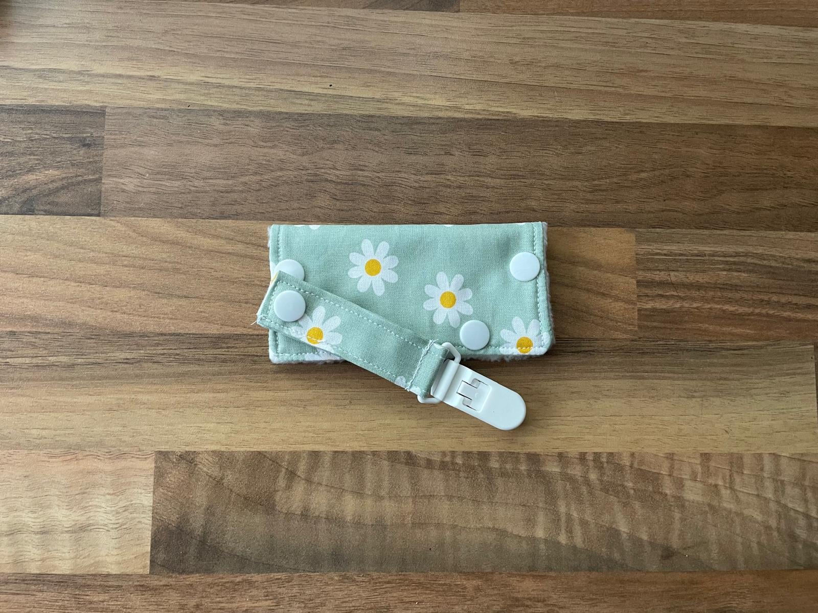 Port-Cover Set Für Enterale Ernährung - Blümchen Auf Grün Port-Cover Set Für Enterale Ernährung - Blümchen Auf Grün von Etsy - FeludaraDesign