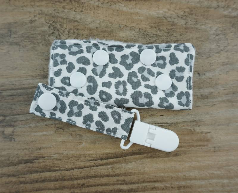Tube-Clips & Port-Cover Enterale Ernährung Leo Grau von Etsy - FeludaraDesign