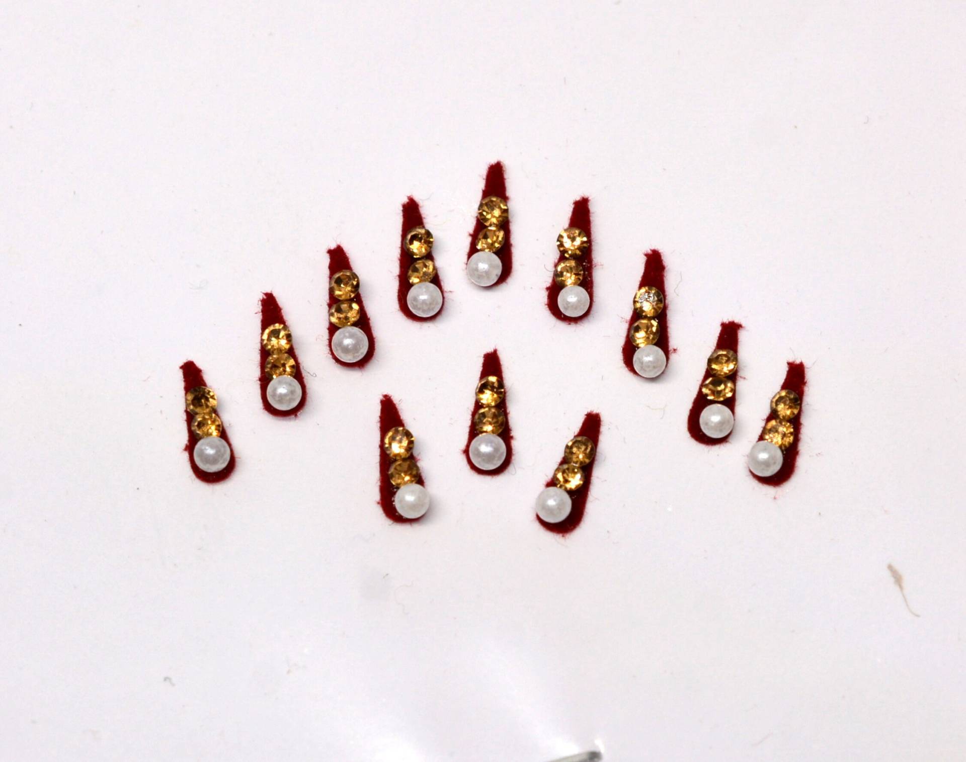 Kastanienbraune Farbe Birnenform Perlen Bindis, Hochzeit Kristall Gesicht Bollywood Selbstklebende Aufkleber, Weihnachtsgeschenk Kastanienbraune Farbe Birnenform Perlen Bindis, Hochzeit Kristall Gesicht Bollywood Selbstklebende Aufkleber, Weihnachtsgeschenk von Etsy - FeminaDeals