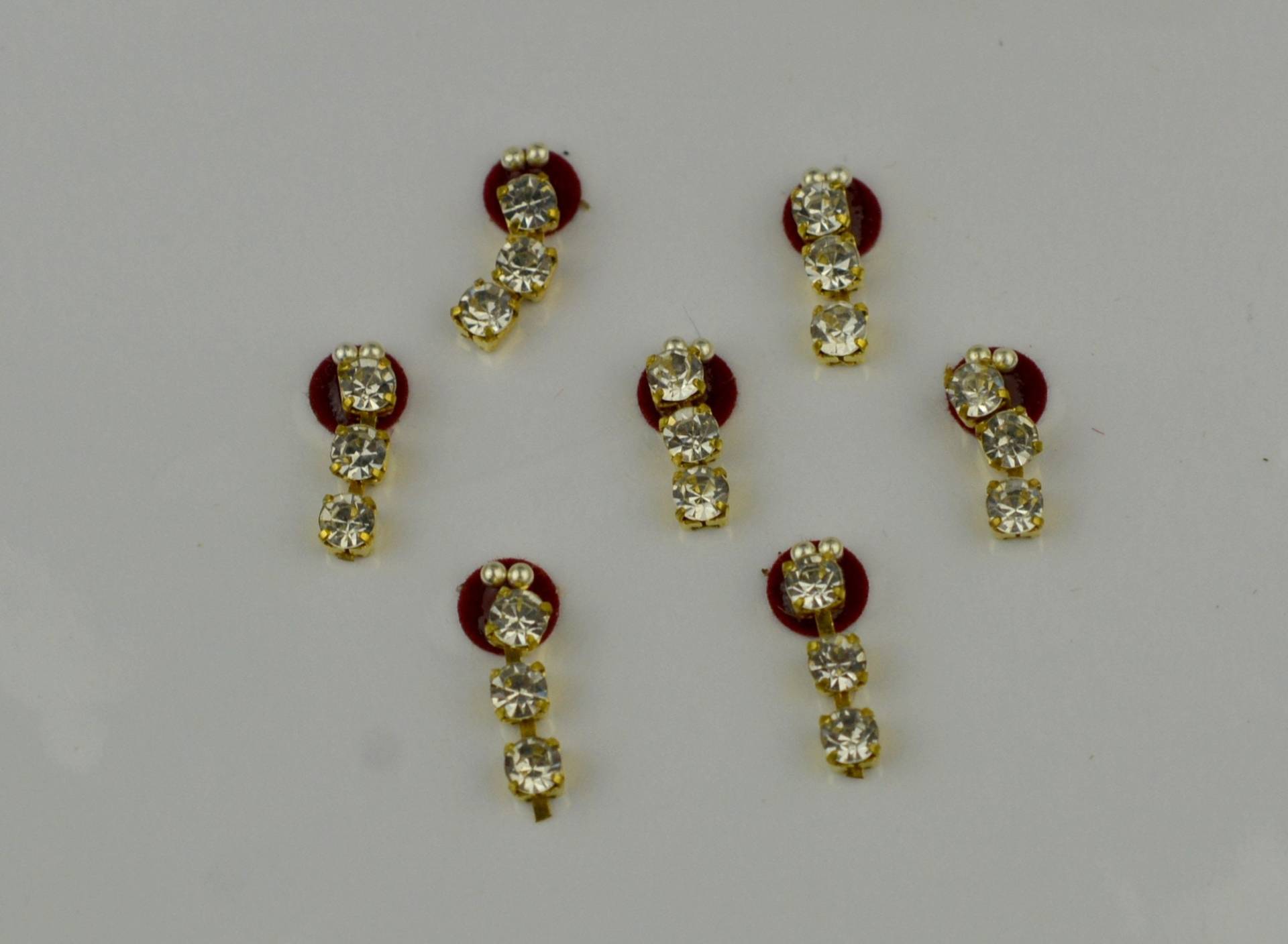 Kastanienbraune Farbe Kreis Diamant Bindis, Hochzeit Schimmernde Gesicht Bollywood Selbstklebende Aufkleber, Weihnachtsgeschenk Kastanienbraune Farbe Kreis Diamant Bindis, Hochzeit Schimmernde Gesicht Bollywood Selbstklebende Aufkleber, Weihnachtsgeschenk von Etsy - FeminaDeals