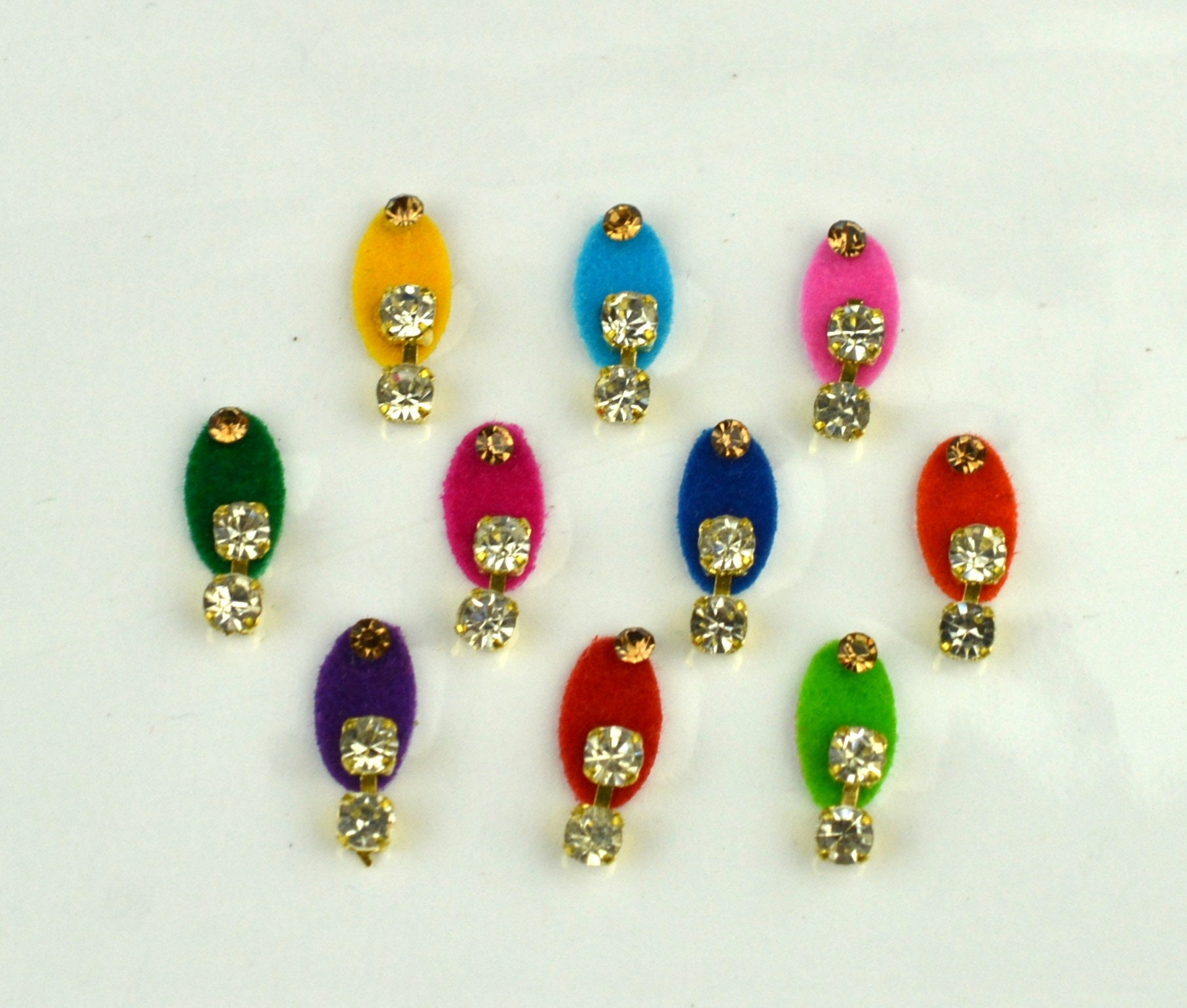 Oval Form Multi Color Diamant Bindis, Hochzeit Bindi Schmuck, Bollywood Selbstklebende Aufkleber, Weihnachtsgeschenk Oval Form Multi Color Diamant Bindis, Hochzeit Bindi Schmuck, Bollywood Selbstklebende Aufkleber, Weihnachtsgeschenk von Etsy - FeminaDeals