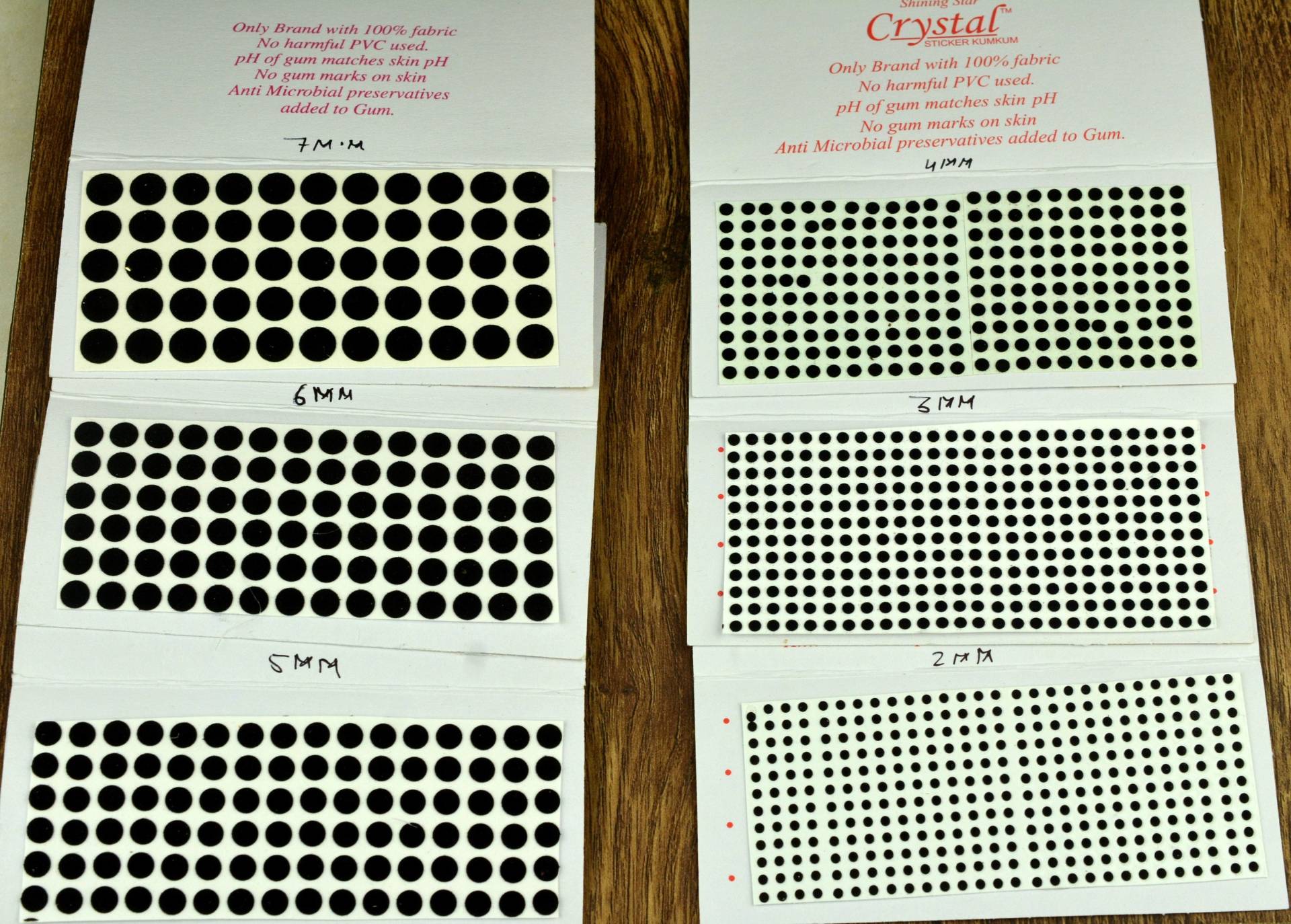 Schwarze Runde Plain Bindis, Lässige Designer Gesicht Bollywood Selbstklebende Aufkleber, Weihnachtsgeschenk Schwarze Runde Plain Bindis, Lässige Designer Gesicht Bollywood Selbstklebende Aufkleber, Weihnachtsgeschenk von Etsy - FeminaDeals