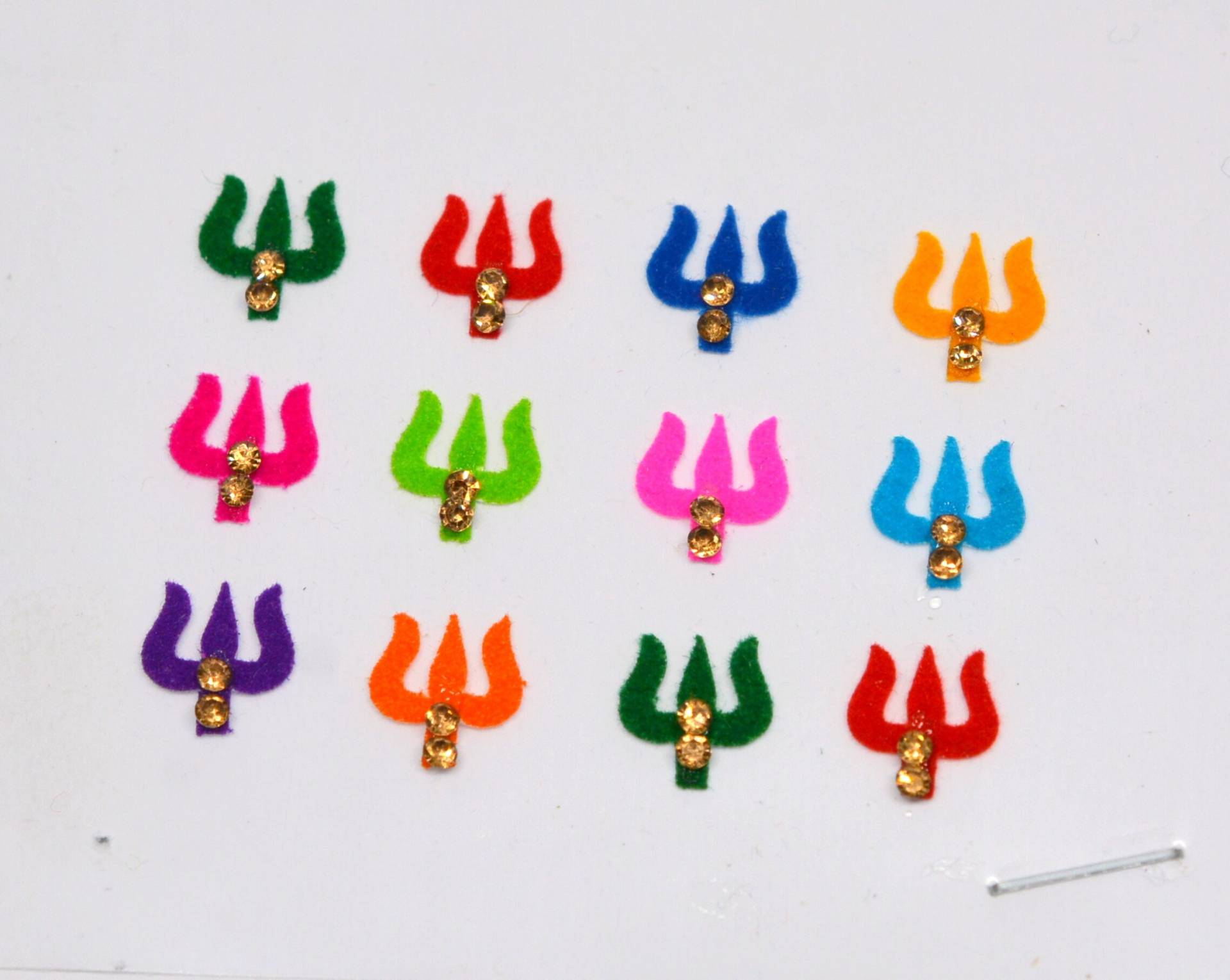 Trident Form Bindi, Devine Multi Color Bindis, Stirn Bollywood Kostümtattoo, Hindu Bindi Trident Form Bindi, Devine Multi Color Bindis, Stirn Bollywood Kostümtattoo, Hindu Bindi von Etsy - FeminaDeals