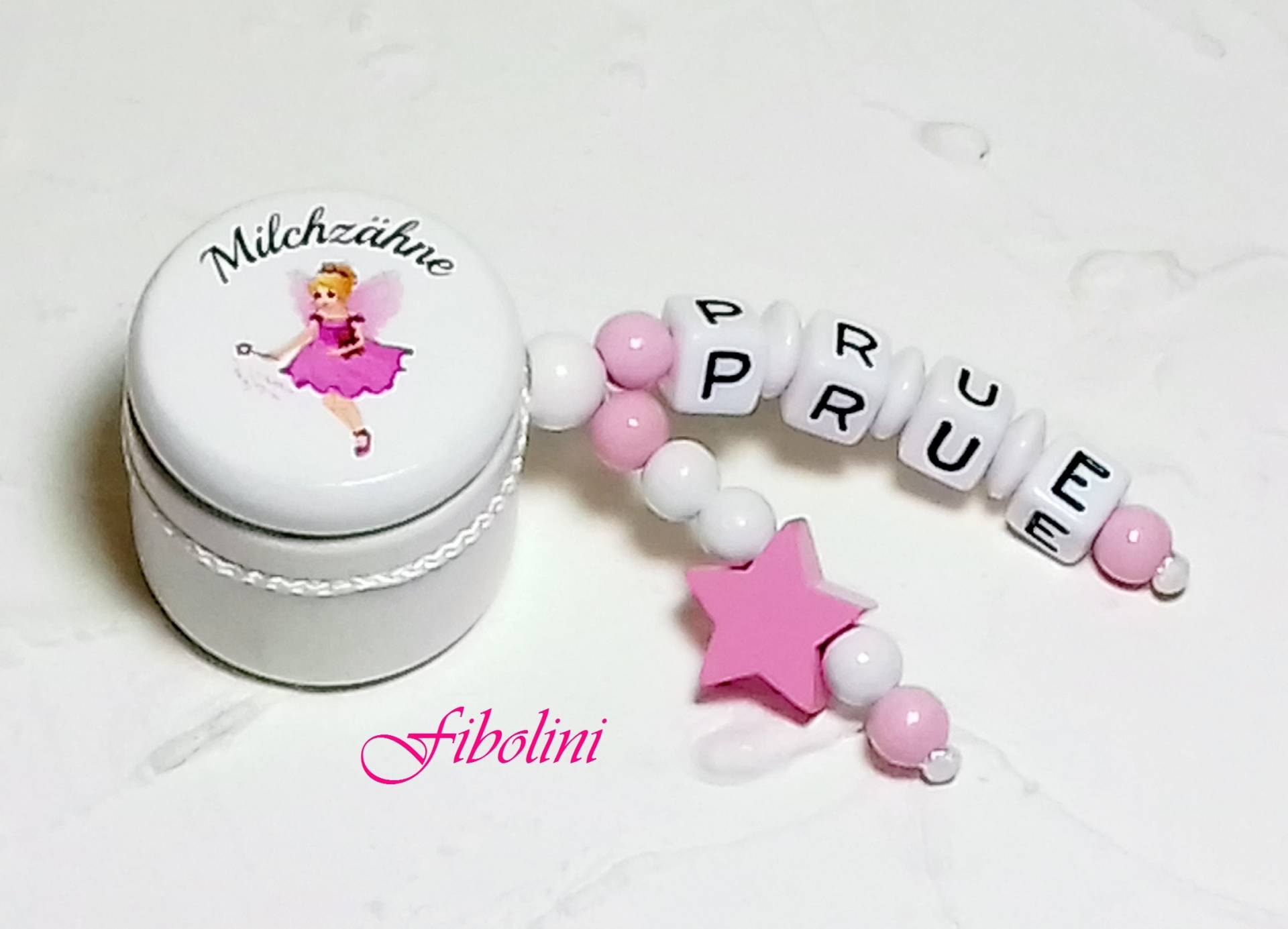 Milchzahndose "Feeglimmer". Zahn, Aufbewahrung, Holzperlen, Weiß, Rosa, Einschulung, Geburtstag, Personalisiert, Diy, Geschenk, Handgemacht Milchzahndose "Feeglimmer". Zahn, Aufbewahrung, Holzperlen, Weiß, Rosa, Einschulung, Geburtstag, Personalisiert, Diy, Geschenk, Handgemacht von Etsy - Fibolini