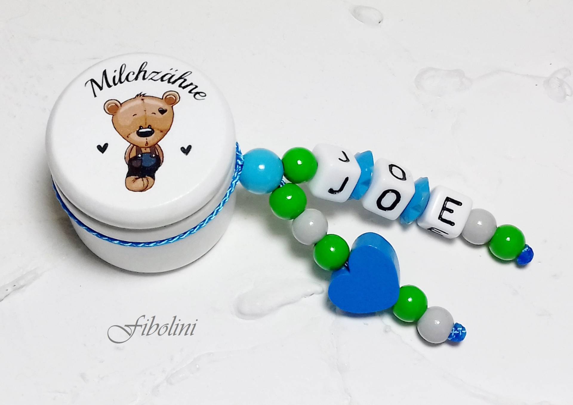 Milchzahndose "Herzbubi". Blau, Grün, Grau, Milchzahndöschen, Kleines Geschenk Für Kinder, Holzdose Milchzähne, Personalisiert, Namen Milchzahndose "Herzbubi". Blau, Grün, Grau, Milchzahndöschen, Kleines Geschenk Für Kinder, Holzdose Milchzähne, Personalisiert, Namen von Etsy - Fibolini