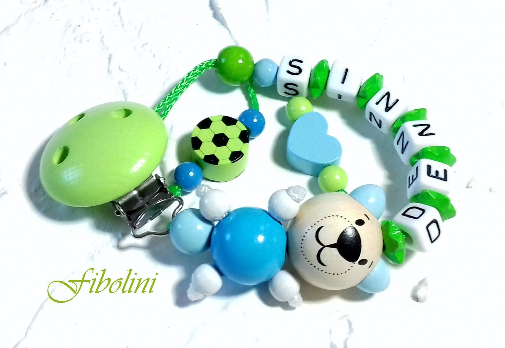 Schnullerkette 3-D Fussballbär. Geschenke Für Kleinkinder, Schwangerschaft Verkünden, Personalisierte Babygeschenke, Schnullerhalter, Eltern Schnullerkette 3-D Fussballbär. Geschenke Für Kleinkinder, Schwangerschaft Verkünden, Personalisierte Babygeschenke, Schnullerhalter, Eltern von Etsy - Fibolini