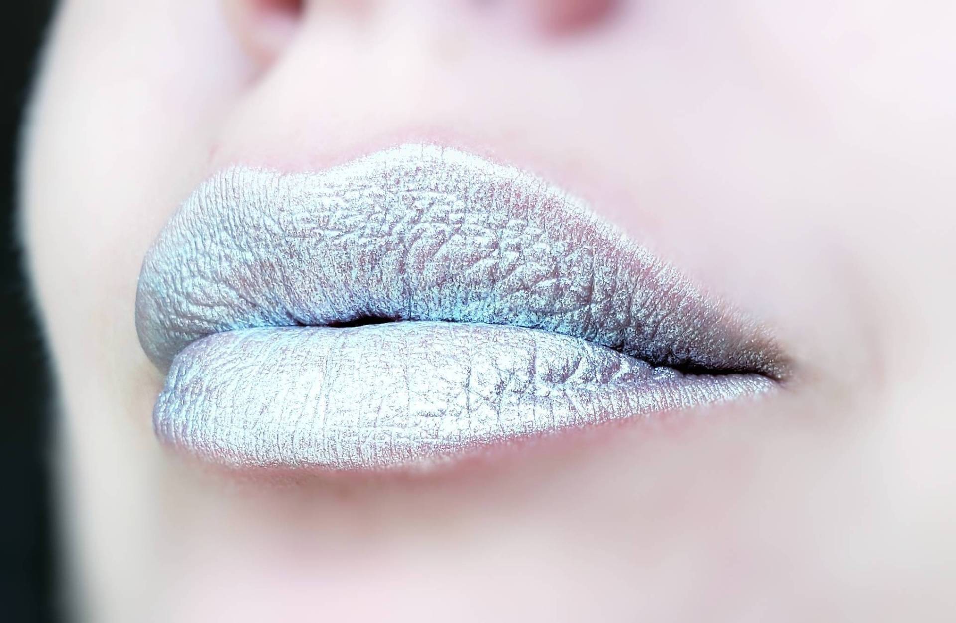 Blue Mirage - Heller/Blasser Frostiger Matt Schimmernder Blauer Cremiger Lippenstift Natürlich Glutenfrei Frisch Handgemacht Blue Mirage - Heller/Blasser Frostiger Matt Schimmernder Blauer Cremiger Lippenstift Natürlich Glutenfrei Frisch Handgemacht von Etsy - FierceMagenta