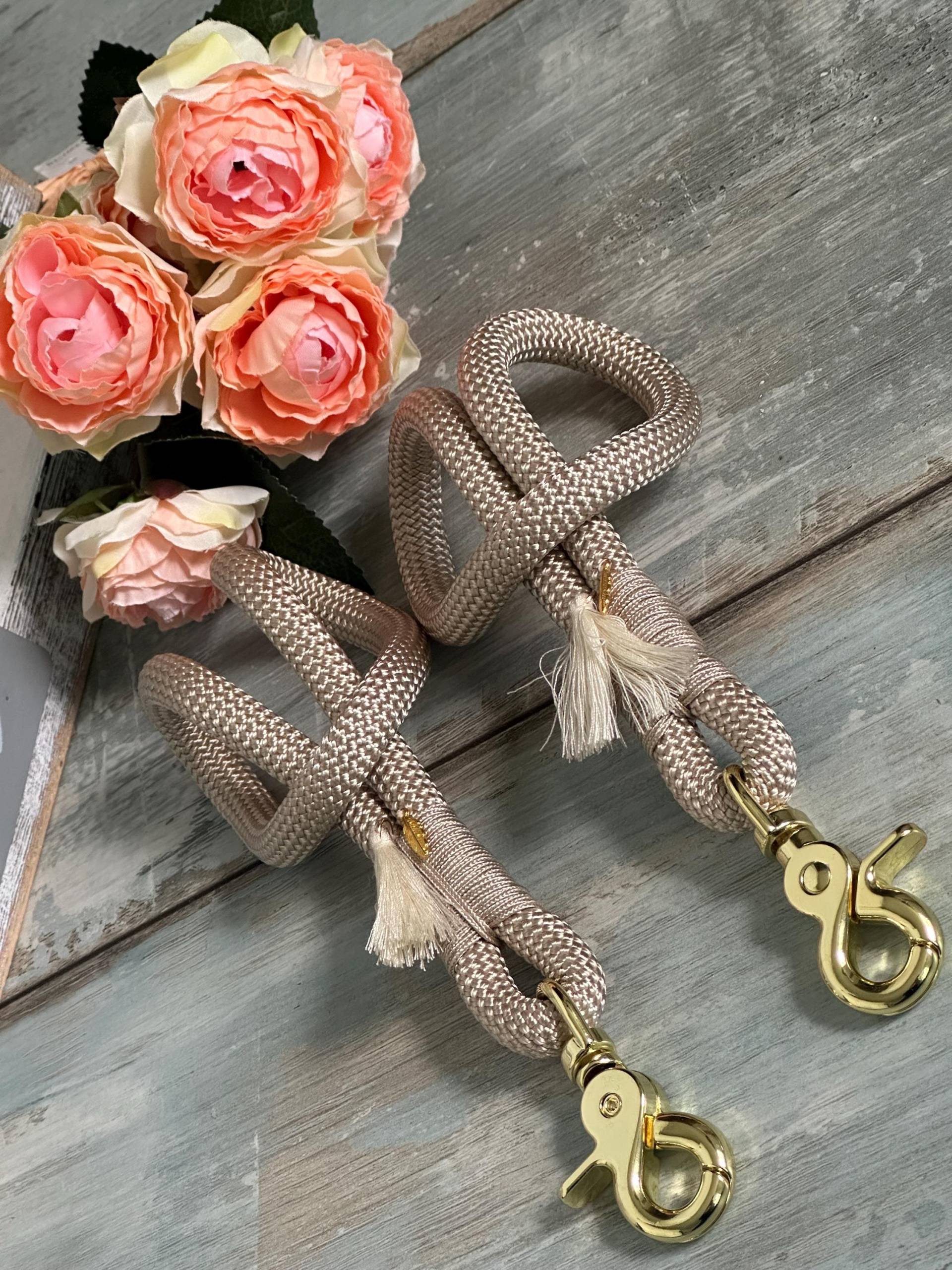 Wickeltaschenhalter Taschenhalter Kinderwagentaue Baby Geburt Beige Messing Wickeltaschenhalter Taschenhalter Kinderwagentaue Baby Geburt Beige Messing von Etsy - Fiffychic