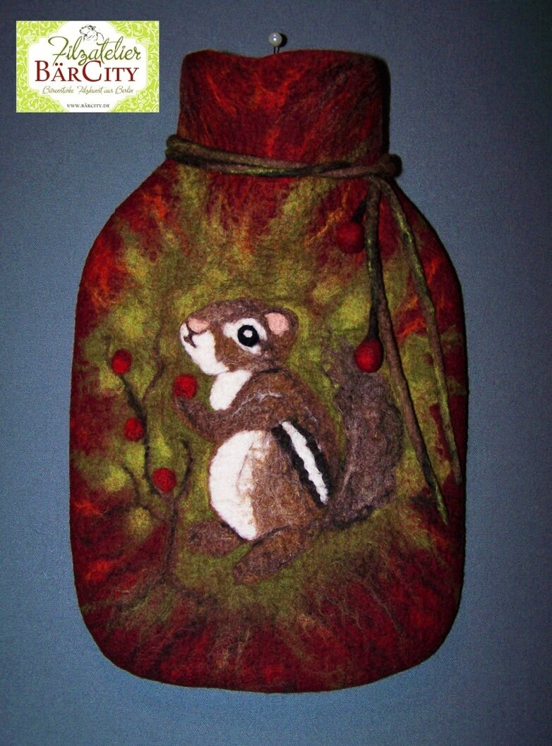 Wärmflasche Chipmunk - Streifenhörnchen , Rot-Grün, Gefilzt von Etsy - FilzatelierBaerCity