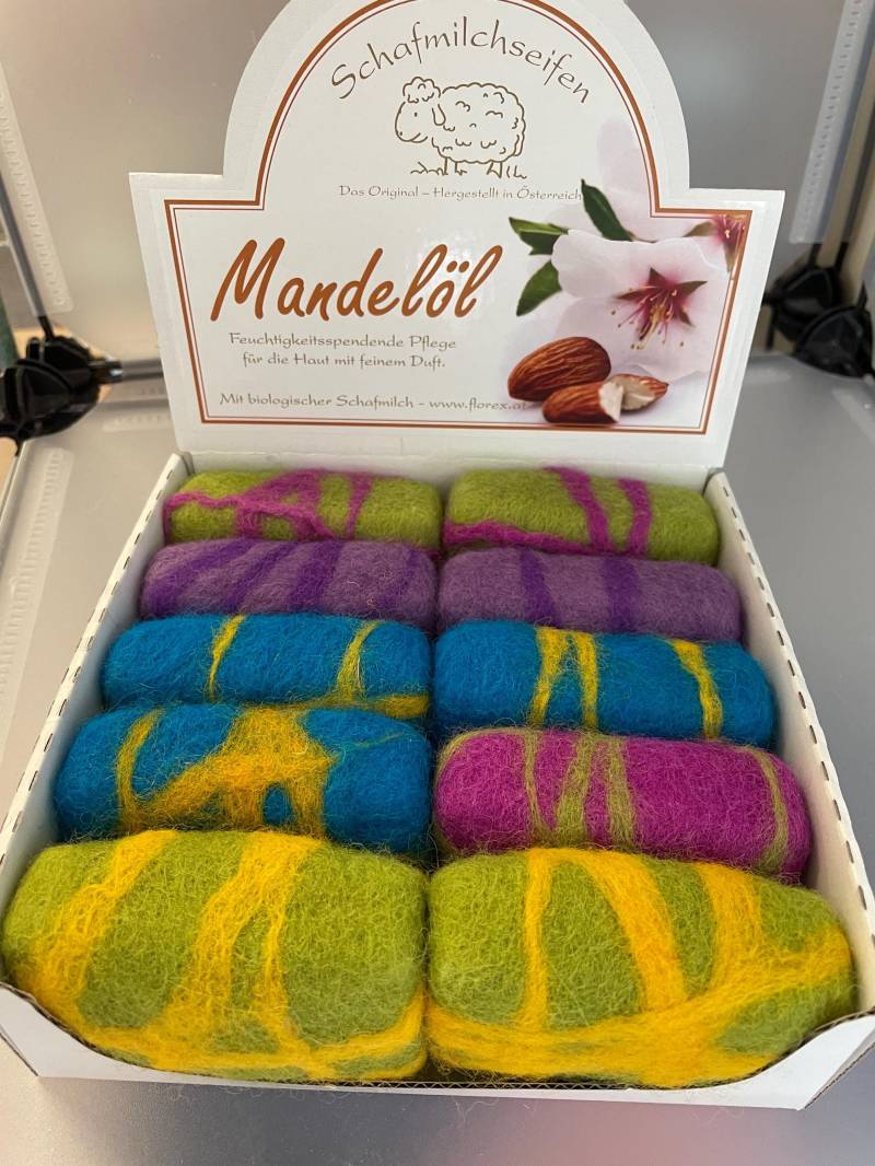 Umfilzte Schafmilchseife 100G | Mandelöl von Etsy - FilzmausbyCKlampfer