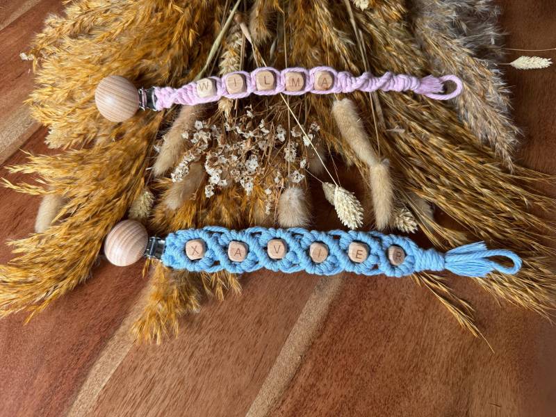 Makramee Schnullerkette Personalisiert Geschenk Baby Geburt Taufe Muttertag von Etsy - FingerspitzenAlisha